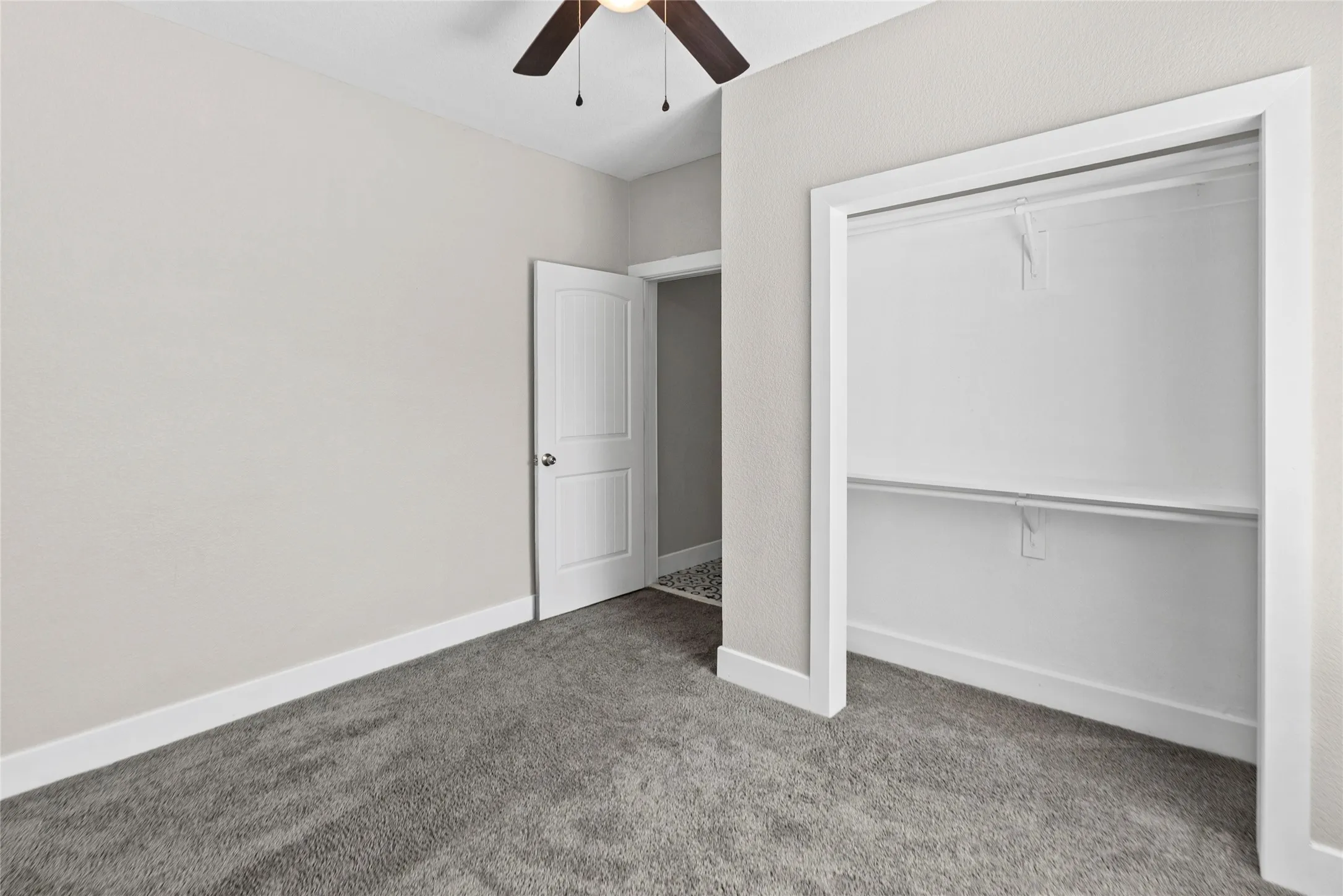 Single Family Residence For Sale in Fannin County , 419 W 5th Street, Bonham, Texas 75418, 3 Bedroom, 2 Bathroom, Garage spaces, 1,444 Sqft, built in 1920, mls#21349602, Real Estate Agent in Bonham, Homes For Sale in Fannin county, Homes For Sale in Bonham, Realtor in Bonham Texas, Real Estate Brokerage Independent Realty Texas, Luminita Cordes Realtor