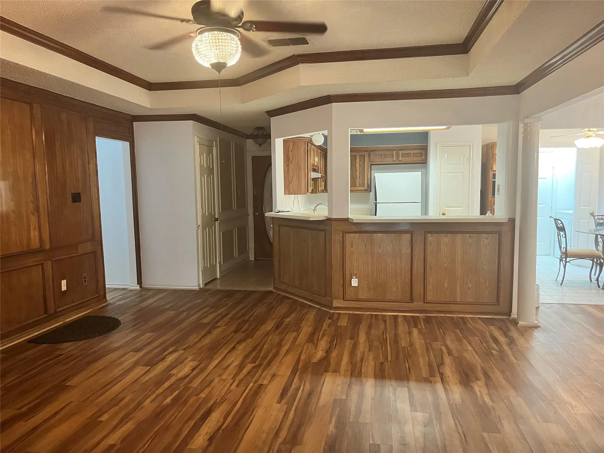 Single Family Residence For Rent in Tarrant County , 7640 Grassland Drive, Fort Worth, Texas 76133, 3 Bedroom, 2 Bathroom, 2 Garage spaces, 1,435 Sqft, built in 1986, mls#21350800, Real Estate Agent in Fort Worth, Homes For Rent in Tarrant county, Homes For Rent in Fort Worth, Realtor in Fort Worth Texas, Real Estate Brokerage Independent Realty Texas, Luminita Cordes Realtor