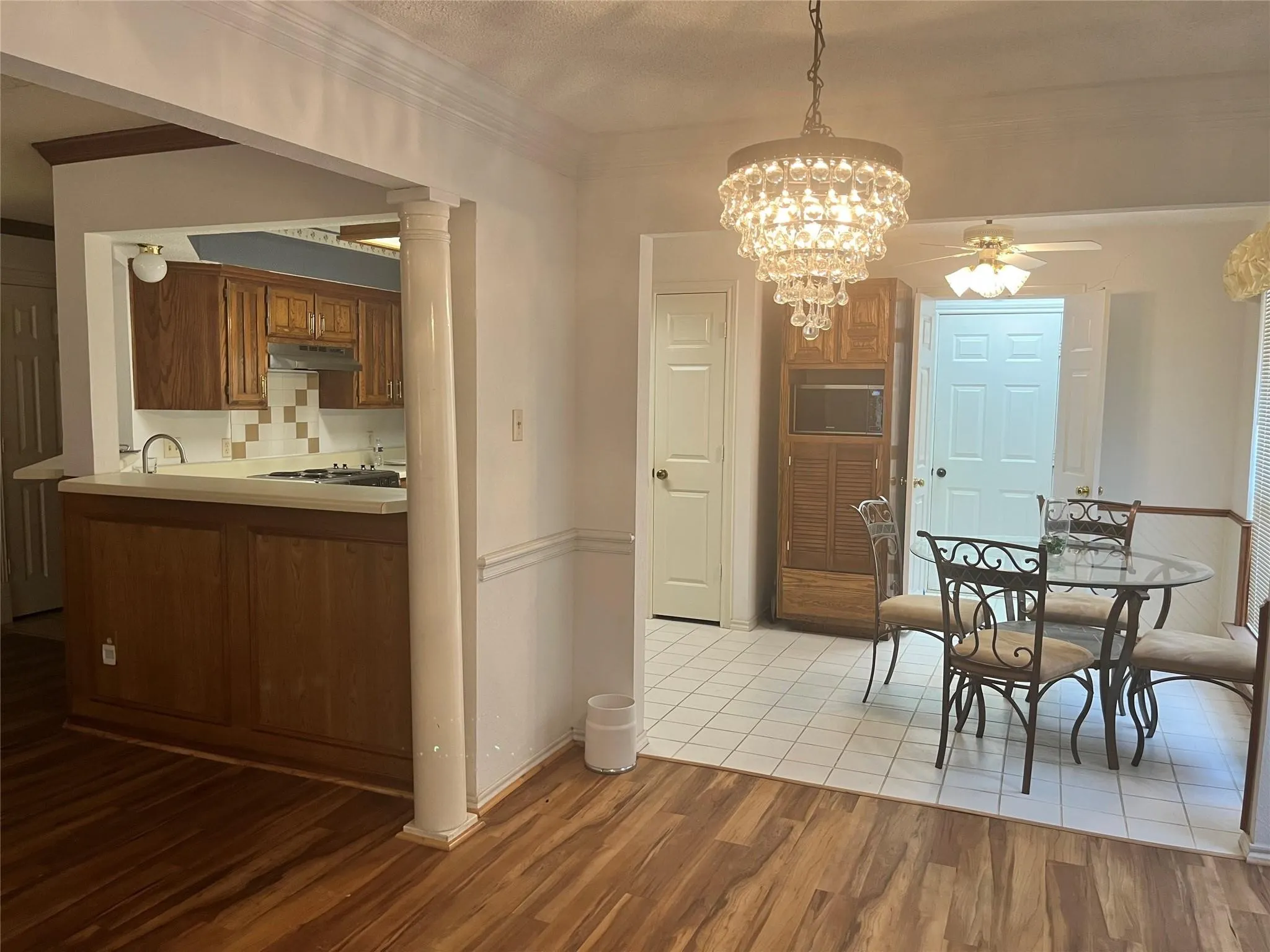 Single Family Residence For Rent in Tarrant County , 7640 Grassland Drive, Fort Worth, Texas 76133, 3 Bedroom, 2 Bathroom, 2 Garage spaces, 1,435 Sqft, built in 1986, mls#21350800, Real Estate Agent in Fort Worth, Homes For Rent in Tarrant county, Homes For Rent in Fort Worth, Realtor in Fort Worth Texas, Real Estate Brokerage Independent Realty Texas, Luminita Cordes Realtor