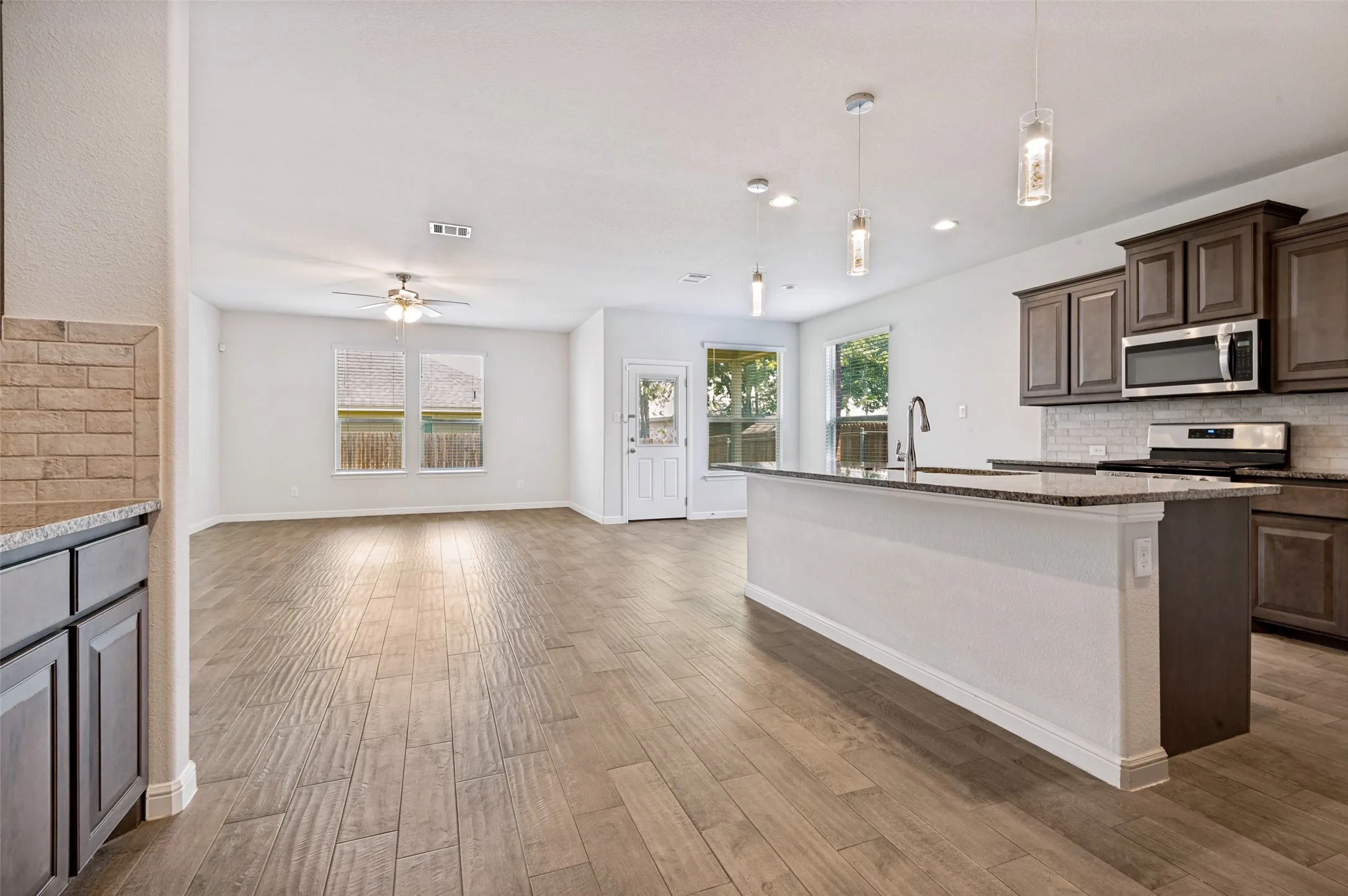 Single Family Residence For Rent in Tarrant County , 9112 Sycamore Leaf Drive, Fort Worth, Texas 76179, 4 Bedroom, 2 Bathroom, 2 Garage spaces, 2,022 Sqft, built in 2020, mls#21350807, Real Estate Agent in Fort Worth, Homes For Rent in Tarrant county, Homes For Rent in Fort Worth, Realtor in Fort Worth Texas, Real Estate Brokerage Independent Realty Texas, Luminita Cordes Realtor