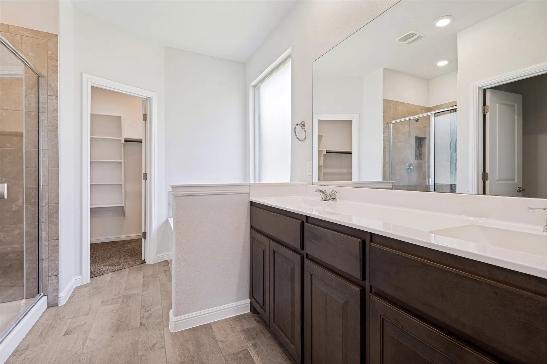 Single Family Residence For Rent in Tarrant County , 9112 Sycamore Leaf Drive, Fort Worth, Texas 76179, 4 Bedroom, 2 Bathroom, 2 Garage spaces, 2,022 Sqft, built in 2020, mls#21350807, Real Estate Agent in Fort Worth, Homes For Rent in Tarrant county, Homes For Rent in Fort Worth, Realtor in Fort Worth Texas, Real Estate Brokerage Independent Realty Texas, Luminita Cordes Realtor