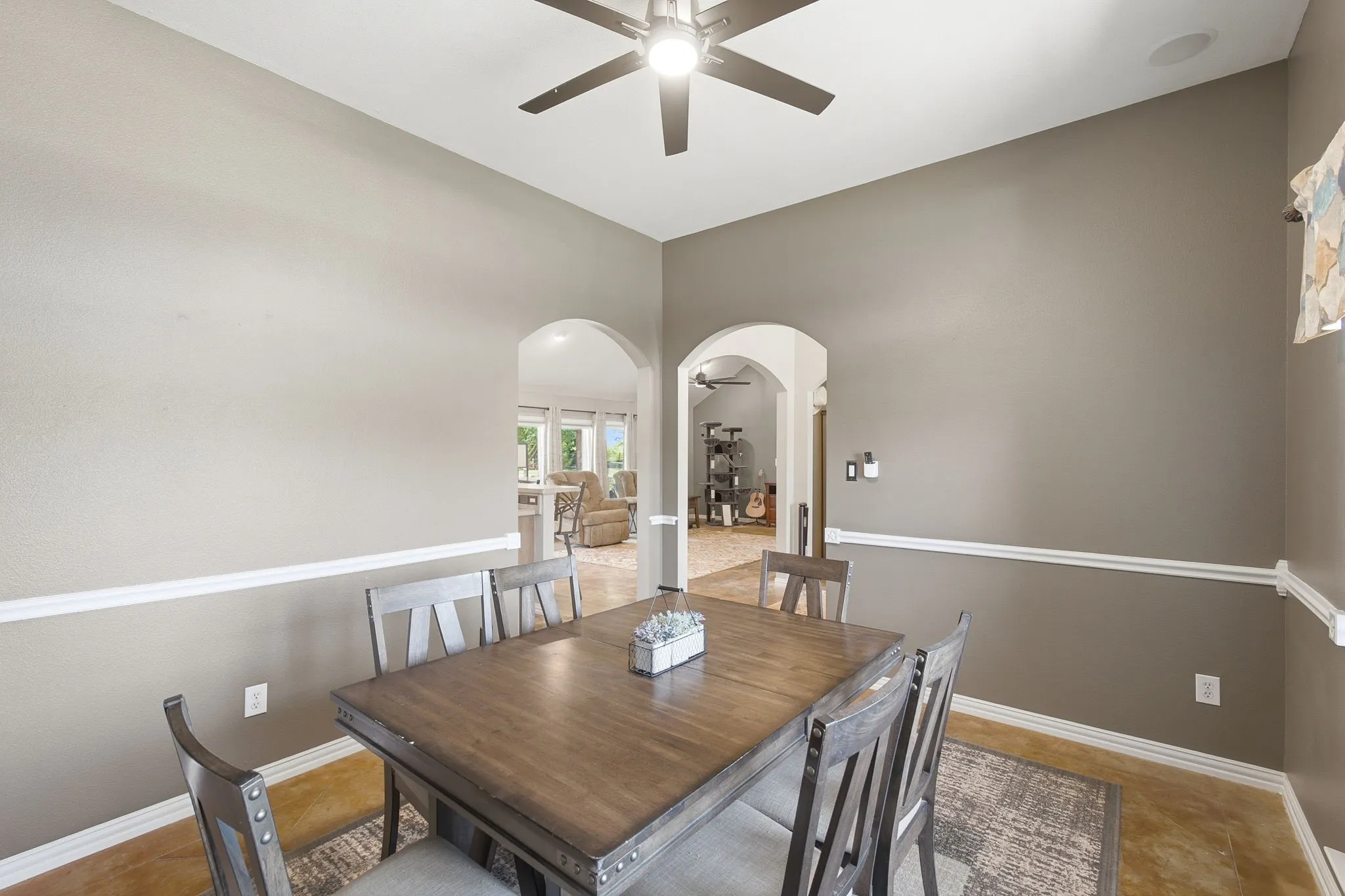 Single Family Residence For Sale in Collin County , 835 Cross Post Lane, Lowry Crossing, Texas 75069, 3 Bedroom, 3 Bathroom, 2 Garage spaces, 2,743 Sqft, built in 2004, mls#21349782, Real Estate Agent in Lowry Crossing, Homes For Sale in Collin county, Homes For Sale in Lowry Crossing, Realtor in Lowry Crossing Texas, Real Estate Brokerage Independent Realty Texas, Luminita Cordes Realtor