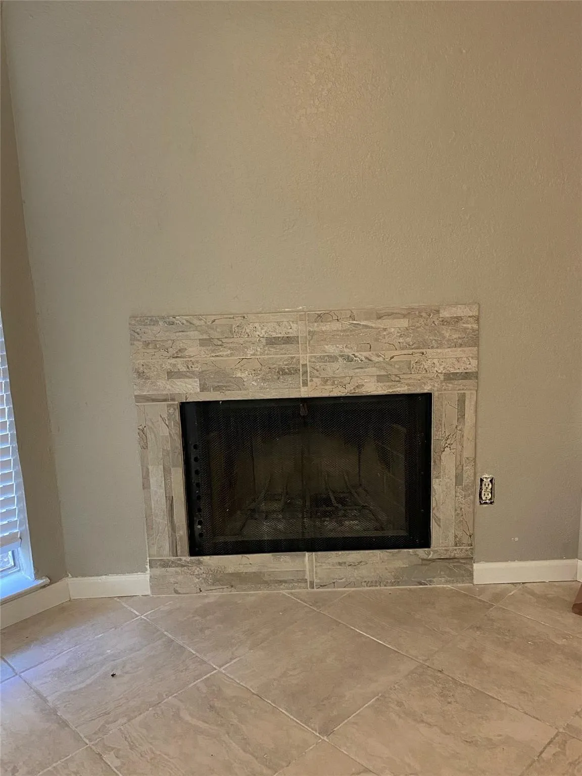 Condominium For Sale in Dallas County , 9827 Walnut Street 112, Dallas, Texas 75243, 1 Bedroom, 1 Bathroom, Garage spaces, 551 Sqft, built in 1983, Price $65,000, mls#21350822, Real Estate Agent in Dallas, Homes For Sale in Dallas county, Homes For Sale in Dallas, Realtor in Dallas Texas, Real Estate Brokerage Independent Realty Texas, Luminita Cordes Realtor