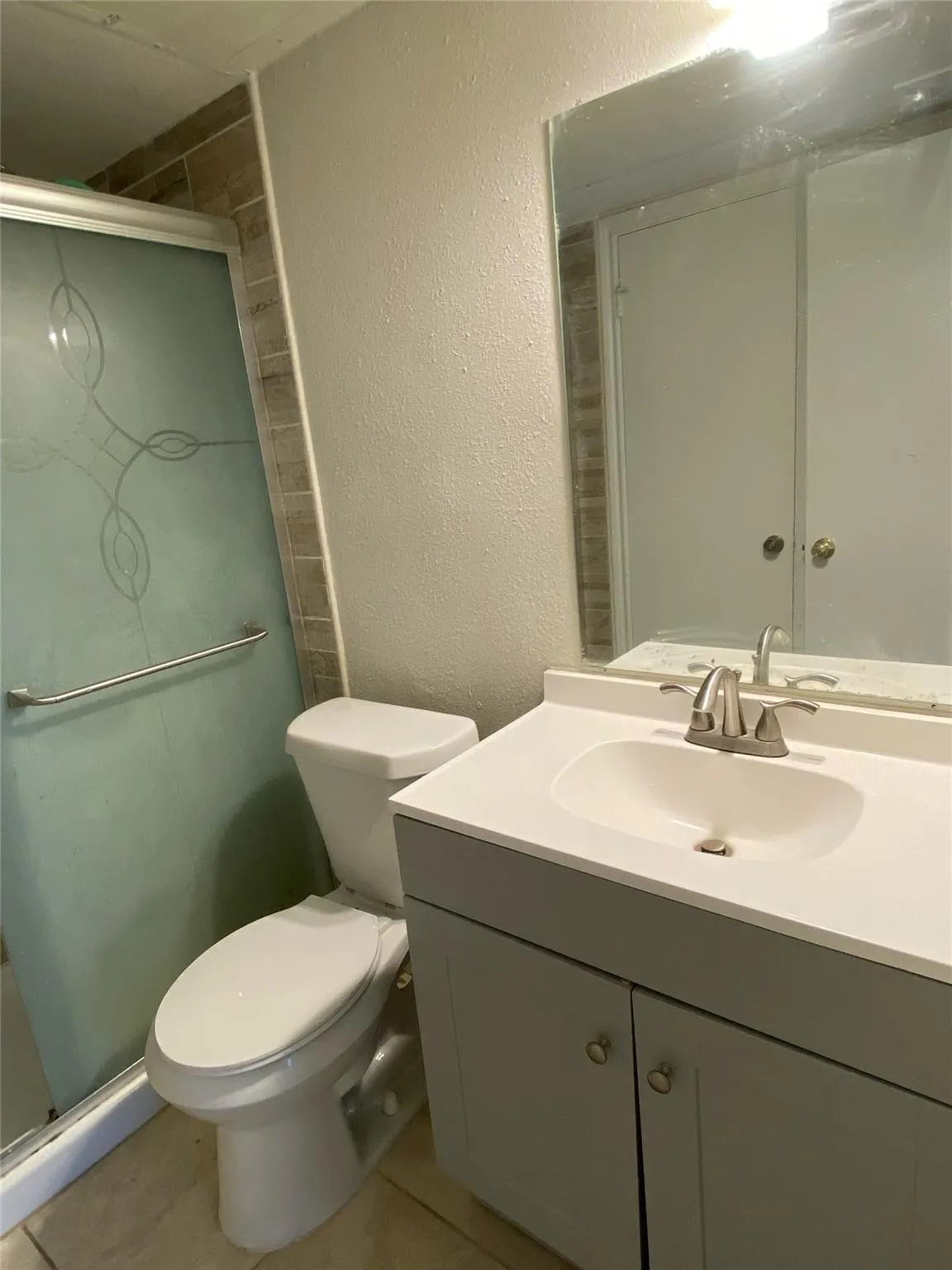 Condominium For Sale in Dallas County , 9827 Walnut Street 112, Dallas, Texas 75243, 1 Bedroom, 1 Bathroom, Garage spaces, 551 Sqft, built in 1983, Price $65,000, mls#21350822, Real Estate Agent in Dallas, Homes For Sale in Dallas county, Homes For Sale in Dallas, Realtor in Dallas Texas, Real Estate Brokerage Independent Realty Texas, Luminita Cordes Realtor