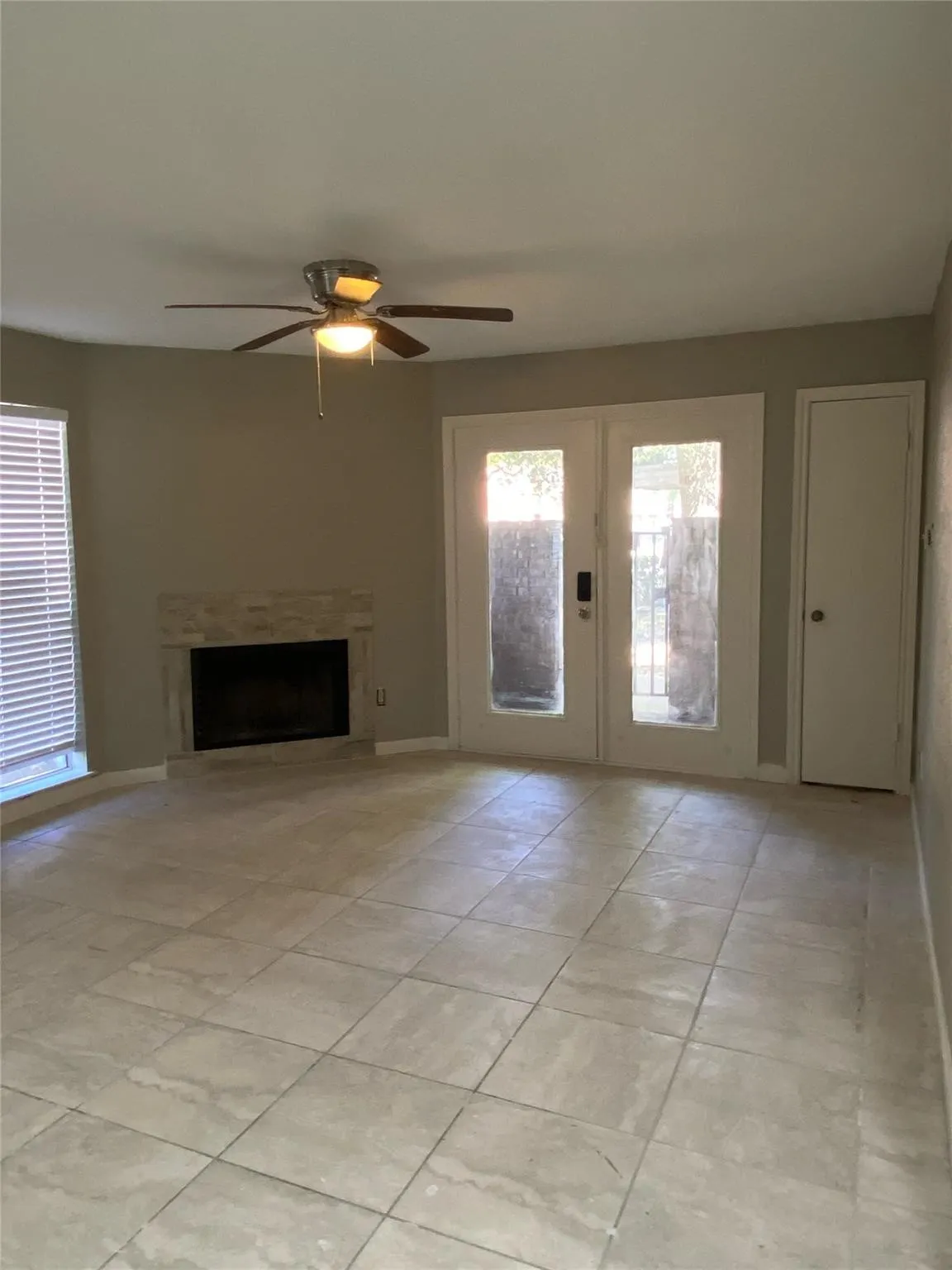 Condominium For Sale in Dallas County , 9827 Walnut Street 112, Dallas, Texas 75243, 1 Bedroom, 1 Bathroom, Garage spaces, 551 Sqft, built in 1983, Price $65,000, mls#21350822, Real Estate Agent in Dallas, Homes For Sale in Dallas county, Homes For Sale in Dallas, Realtor in Dallas Texas, Real Estate Brokerage Independent Realty Texas, Luminita Cordes Realtor