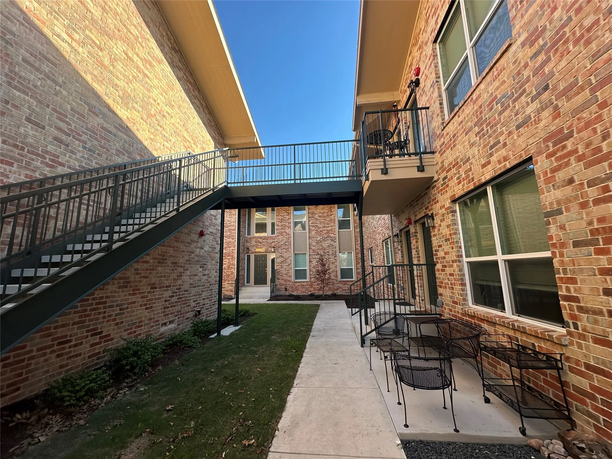 Condominium For Rent in Dallas County , 11232 Park Central Place C, Dallas, Texas 75230, 2 Bedroom, 2 Bathroom, Garage spaces, 1,056 Sqft, built in 2022, mls#21348788, Real Estate Agent in Dallas, Homes For Rent in Dallas county, Homes For Rent in Dallas, Realtor in Dallas Texas, Real Estate Brokerage Independent Realty Texas, Luminita Cordes Realtor