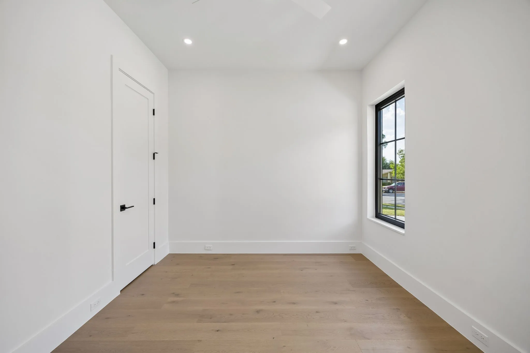Single Family Residence For Sale in Dallas County , 14421 Southern Pines Court, Farmers Branch, Texas 75234, 5 Bedroom, 5 Bathroom, 2 Garage spaces, 4,581 Sqft, built in 2026, mls#21350370, Real Estate Agent in Farmers Branch, Homes For Sale in Dallas county, Homes For Sale in Farmers Branch, Realtor in Farmers Branch Texas, Real Estate Brokerage Independent Realty Texas, Luminita Cordes Realtor