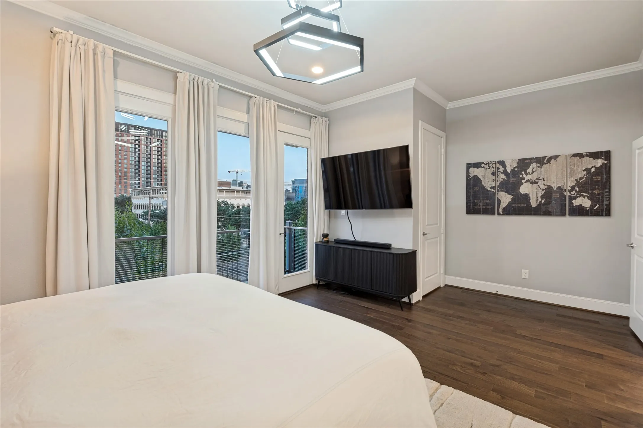 Townhouse For Rent in Dallas County , 2817 Shelby Avenue, Dallas, Texas 75219, 3 Bedroom, 4 Bathroom, 2 Garage spaces, 2,442 Sqft, built in 2017, mls#21348652, Real Estate Agent in Dallas, Homes For Rent in Dallas county, Homes For Rent in Dallas, Realtor in Dallas Texas, Real Estate Brokerage Independent Realty Texas, Luminita Cordes Realtor