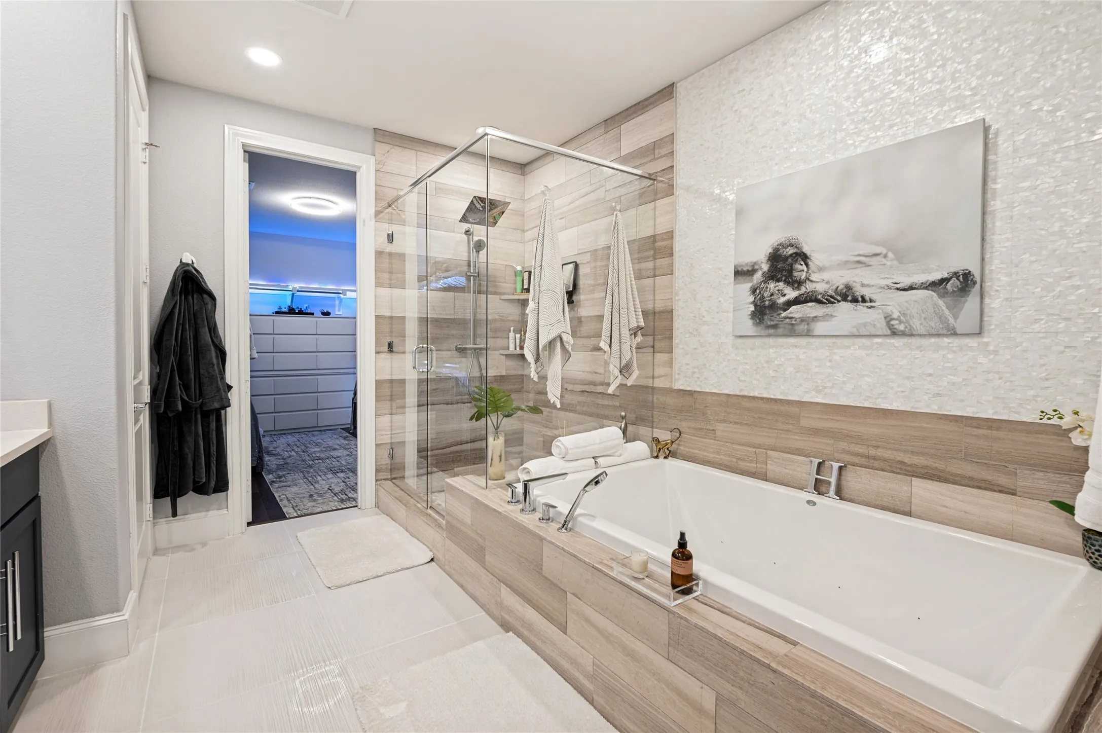 Townhouse For Rent in Dallas County , 2817 Shelby Avenue, Dallas, Texas 75219, 3 Bedroom, 4 Bathroom, 2 Garage spaces, 2,442 Sqft, built in 2017, mls#21348652, Real Estate Agent in Dallas, Homes For Rent in Dallas county, Homes For Rent in Dallas, Realtor in Dallas Texas, Real Estate Brokerage Independent Realty Texas, Luminita Cordes Realtor