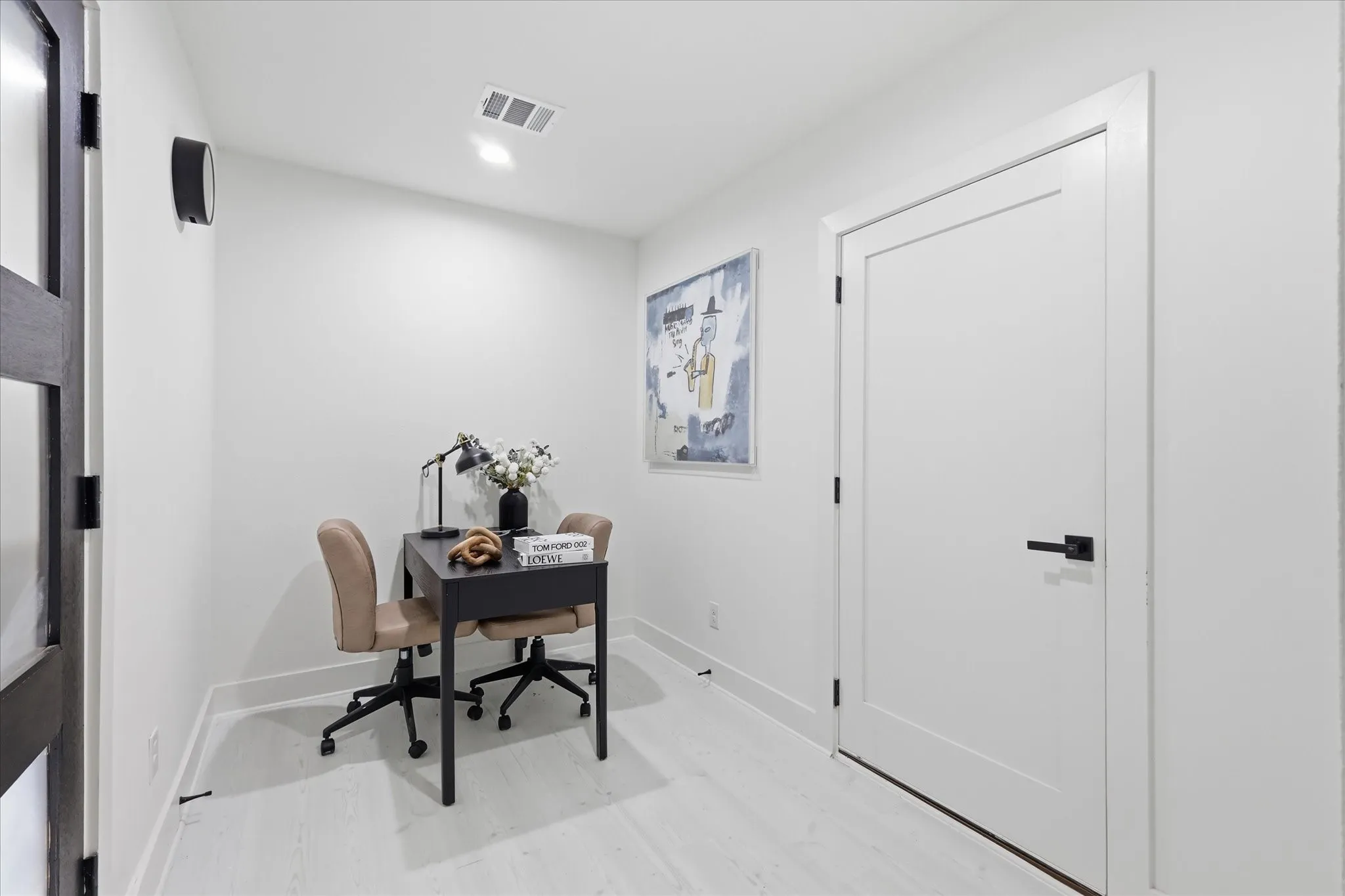Townhouse For Rent in Dallas County , 7207 Mohawk Drive 303, Dallas, Texas 75235, 2 Bedrooms, 3 Bathrooms, 2 Garage spaces, 1,740 Sqft, built in 2024, Price $3,500, mls#21350845, Real Estate Agent in Dallas, Homes For Rent in Dallas county, Homes For Rent in Dallas, Realtor in Dallas Texas, Real Estate Brokerage Independent Realty Texas, Luminita Cordes Realtor