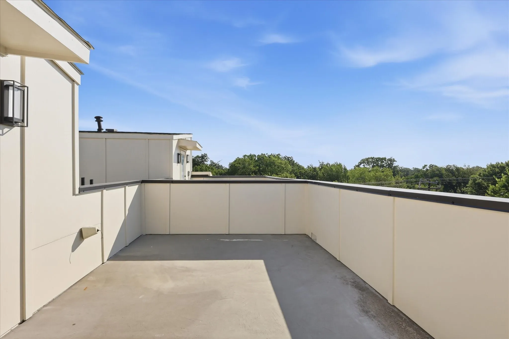 Townhouse For Rent in Dallas County , 7207 Mohawk Drive 303, Dallas, Texas 75235, 2 Bedrooms, 3 Bathrooms, 2 Garage spaces, 1,740 Sqft, built in 2024, Price $3,500, mls#21350845, Real Estate Agent in Dallas, Homes For Rent in Dallas county, Homes For Rent in Dallas, Realtor in Dallas Texas, Real Estate Brokerage Independent Realty Texas, Luminita Cordes Realtor