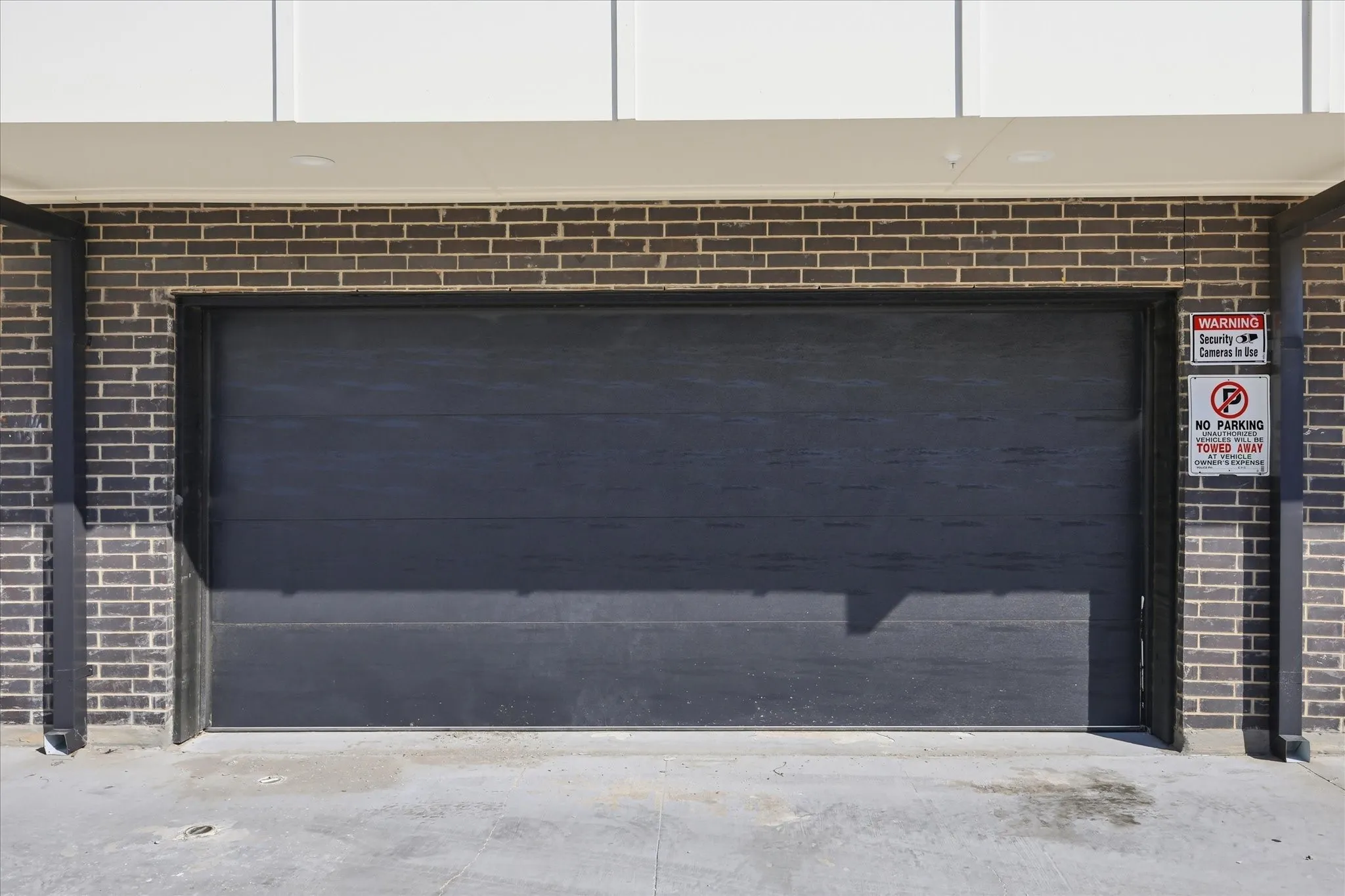 Townhouse For Rent in Dallas County , 7207 Mohawk Drive 303, Dallas, Texas 75235, 2 Bedrooms, 3 Bathrooms, 2 Garage spaces, 1,740 Sqft, built in 2024, Price $3,500, mls#21350845, Real Estate Agent in Dallas, Homes For Rent in Dallas county, Homes For Rent in Dallas, Realtor in Dallas Texas, Real Estate Brokerage Independent Realty Texas, Luminita Cordes Realtor