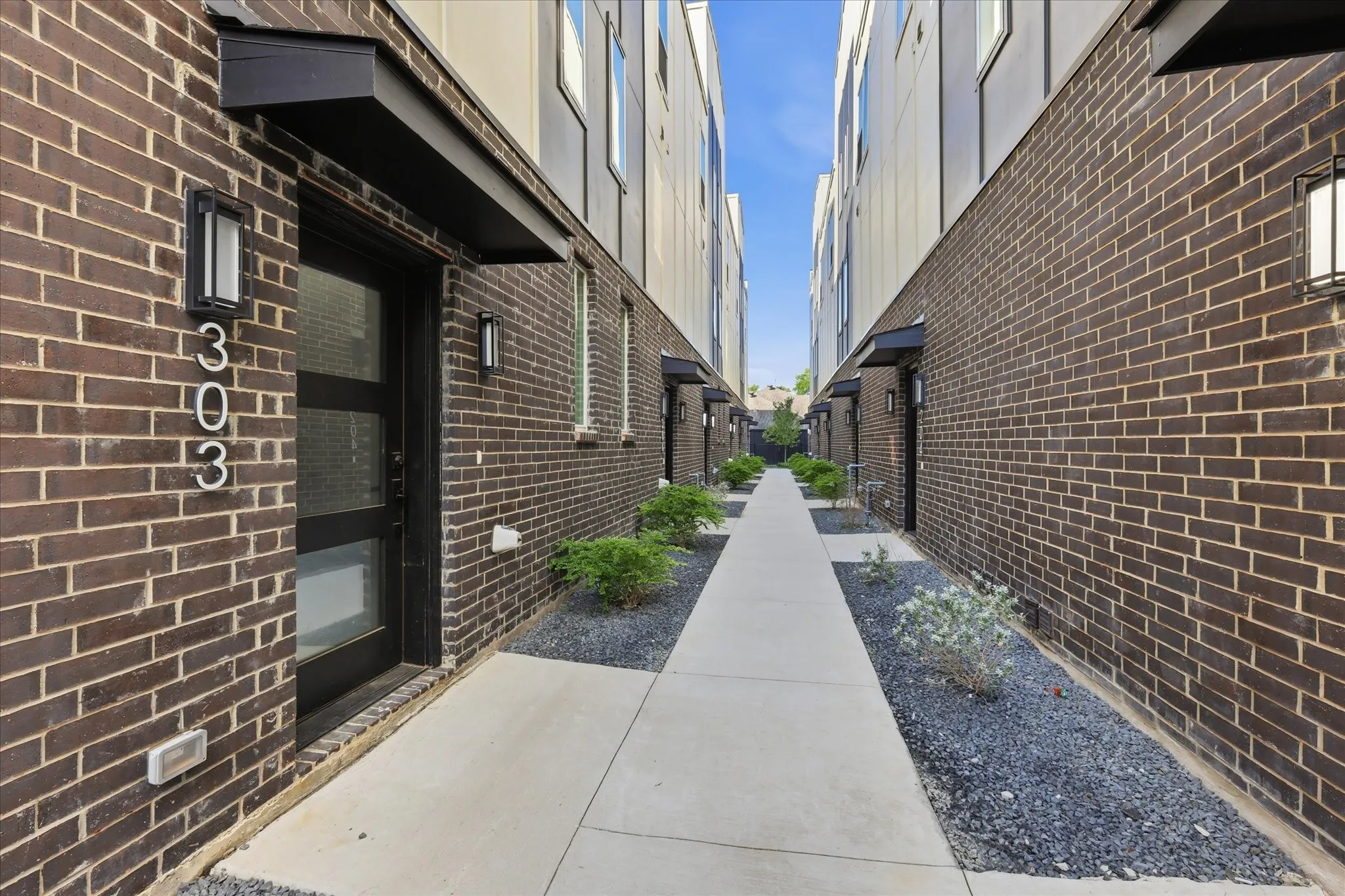 Townhouse For Rent in Dallas County , 7207 Mohawk Drive 303, Dallas, Texas 75235, 2 Bedrooms, 3 Bathrooms, 2 Garage spaces, 1,740 Sqft, built in 2024, Price $3,500, mls#21350845, Real Estate Agent in Dallas, Homes For Rent in Dallas county, Homes For Rent in Dallas, Realtor in Dallas Texas, Real Estate Brokerage Independent Realty Texas, Luminita Cordes Realtor