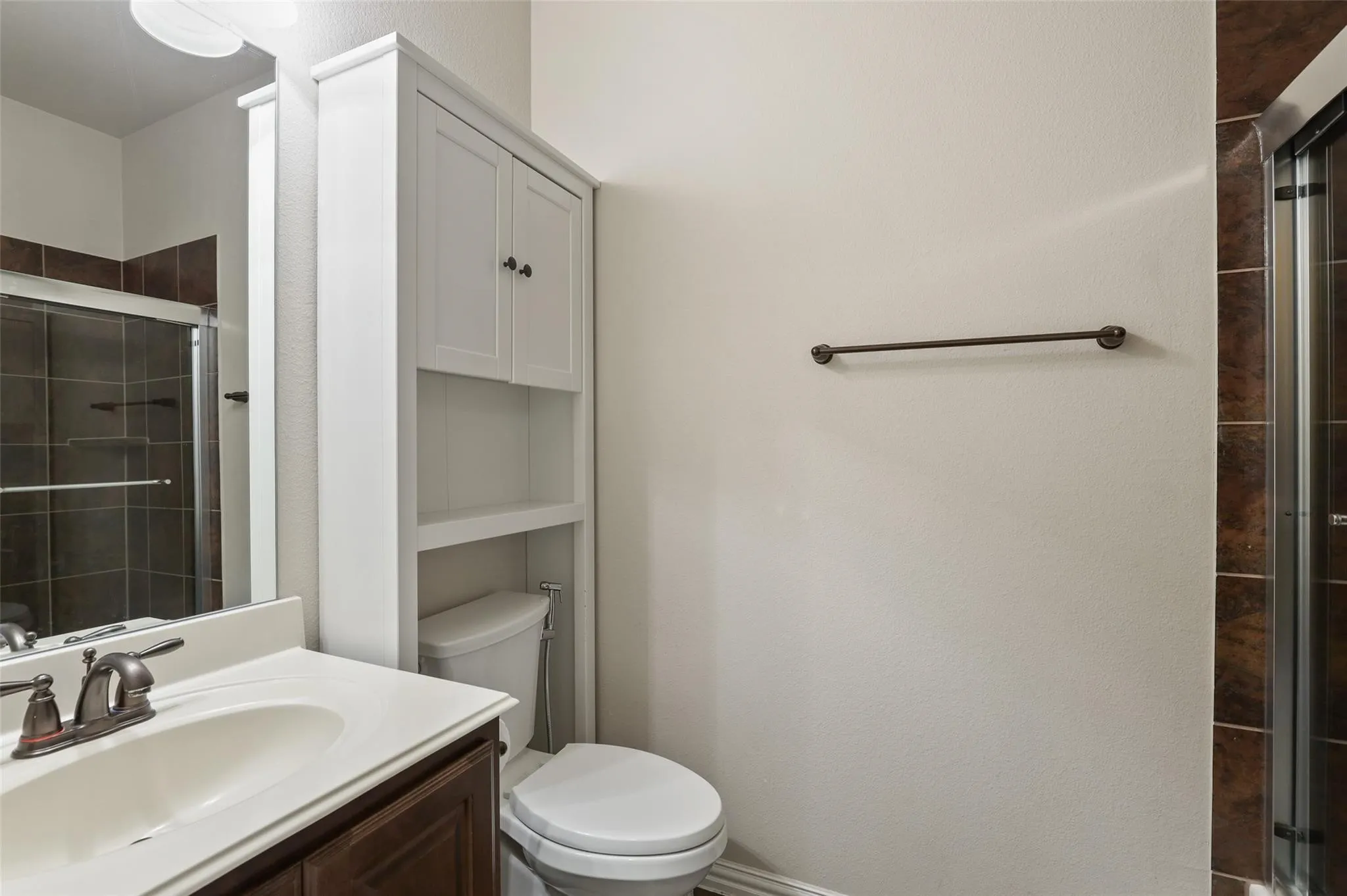 Single Family Residence For Rent in Denton County , 11708 Beach Street, Frisco, Texas 75036, 3 Bedroom, 2 Bathroom, 2 Garage spaces, 2,381 Sqft, built in 2013, mls#21350823, Real Estate Agent in Frisco, Homes For Rent in Denton county, Homes For Rent in Frisco, Realtor in Frisco Texas, Real Estate Brokerage Independent Realty Texas, Luminita Cordes Realtor