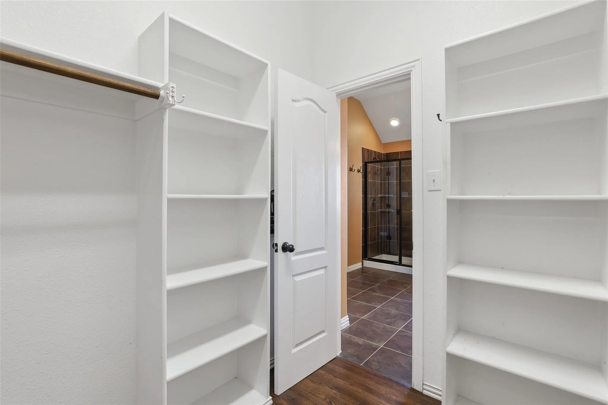 Single Family Residence For Rent in Denton County , 11708 Beach Street, Frisco, Texas 75036, 3 Bedroom, 2 Bathroom, 2 Garage spaces, 2,381 Sqft, built in 2013, mls#21350823, Real Estate Agent in Frisco, Homes For Rent in Denton county, Homes For Rent in Frisco, Realtor in Frisco Texas, Real Estate Brokerage Independent Realty Texas, Luminita Cordes Realtor