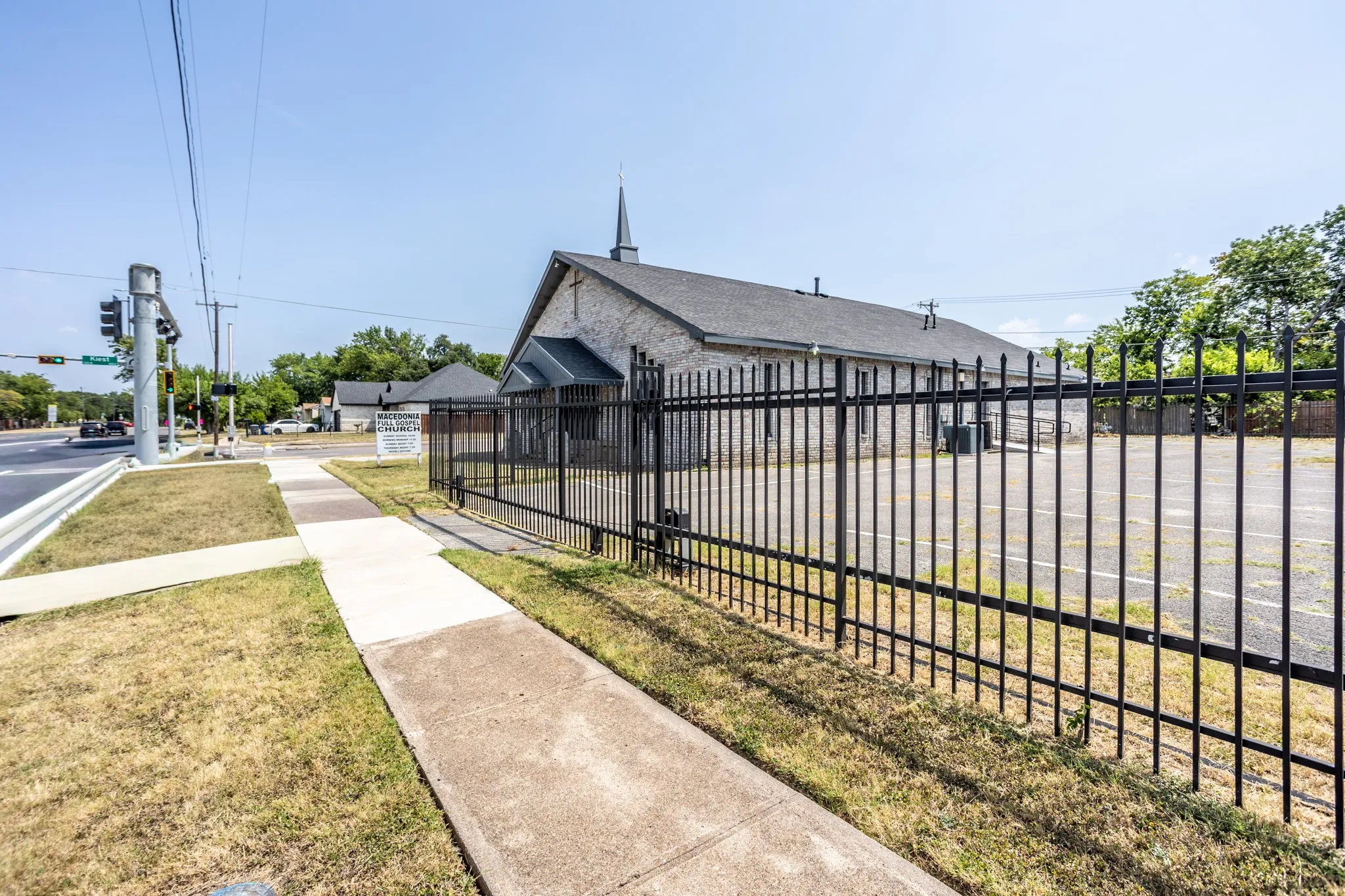 Business For Sale in Dallas County , 3202 S Beckley Avenue, Dallas, Texas 75224, 0, 0, Garage spaces, 0 Sqft, built in 1947, Price $550,000, mls#21350450, Real Estate Agent in Dallas, Homes For Sale in Dallas county, Homes For Sale in Dallas, Realtor in Dallas Texas, Real Estate Brokerage Independent Realty Texas, Luminita Cordes Realtor
