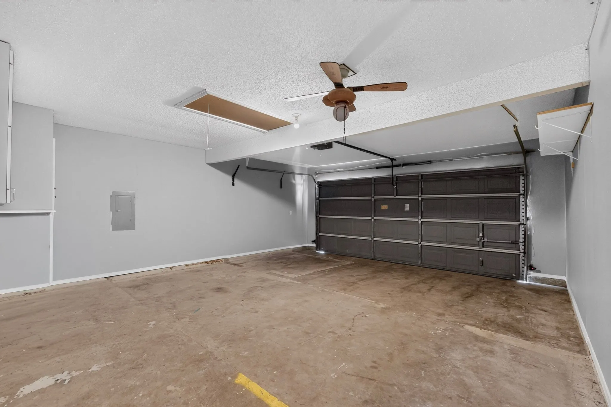 Single Family Residence For Rent in Collin County , 7700 Tournament Road, Frisco, Texas 75035, 3 Bedroom, 2 Bathroom, 1 Garage spaces, 1,450 Sqft, built in 1993, mls#21350125, Real Estate Agent in Frisco, Homes For Rent in Collin county, Homes For Rent in Frisco, Realtor in Frisco Texas, Real Estate Brokerage Independent Realty Texas, Luminita Cordes Realtor