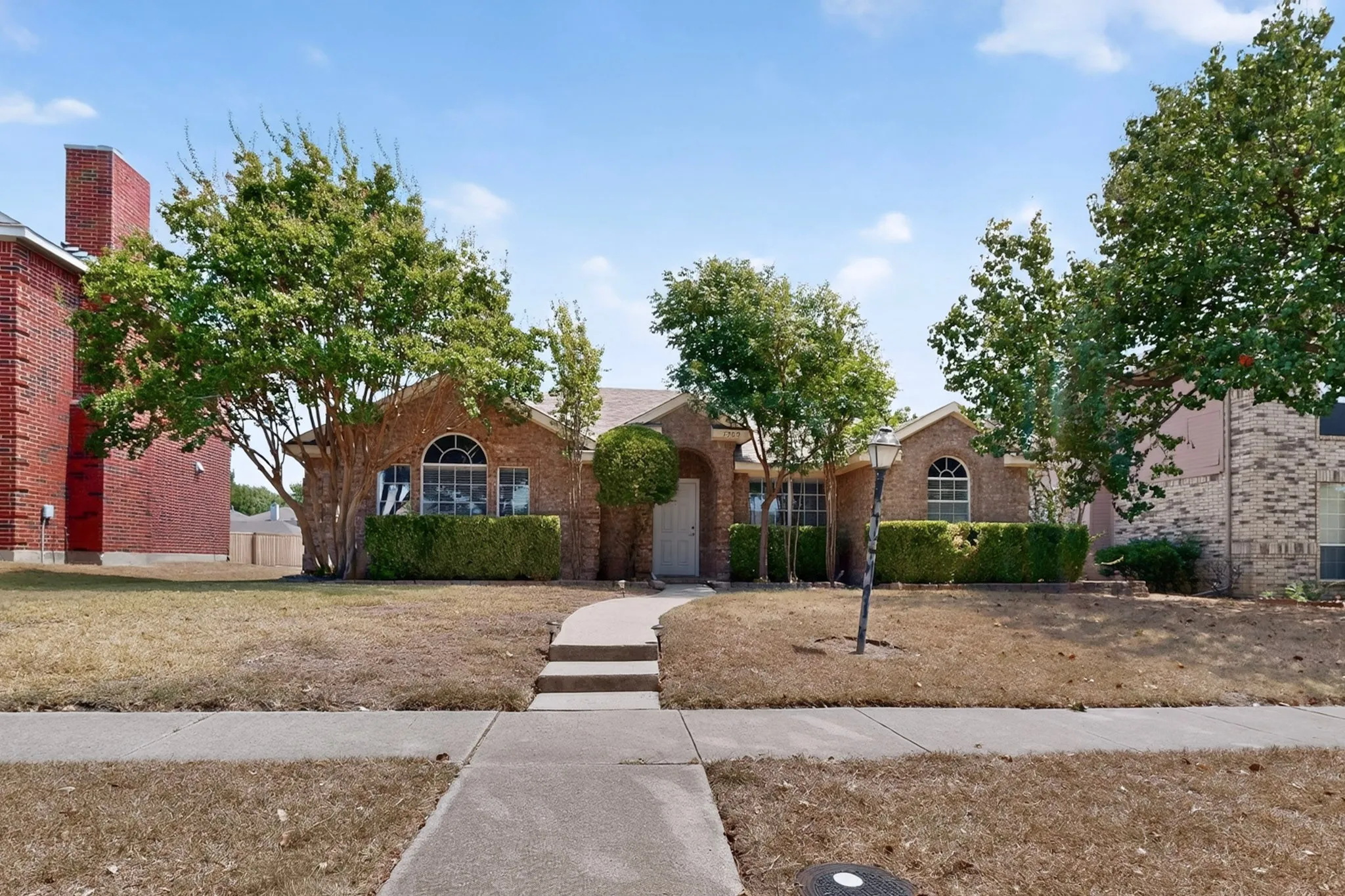 Single Family Residence For Rent in Collin County , 7700 Tournament Road, Frisco, Texas 75035, 3 Bedroom, 2 Bathroom, 1 Garage spaces, 1,450 Sqft, built in 1993, mls#21350125, Real Estate Agent in Frisco, Homes For Rent in Collin county, Homes For Rent in Frisco, Realtor in Frisco Texas, Real Estate Brokerage Independent Realty Texas, Luminita Cordes Realtor