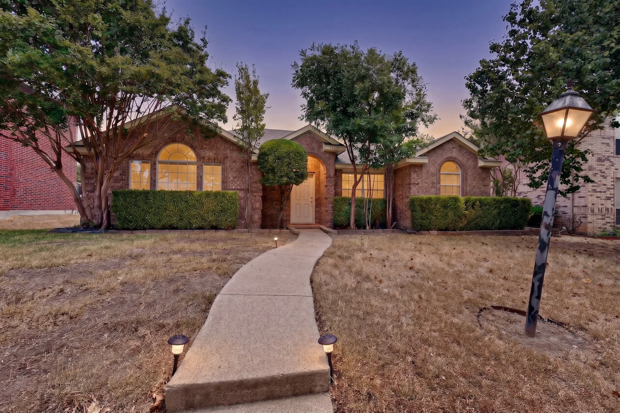 Single Family Residence For Rent in Collin County , 7700 Tournament Road, Frisco, Texas 75035, 3 Bedroom, 2 Bathroom, 1 Garage spaces, 1,450 Sqft, built in 1993, mls#21350125, Real Estate Agent in Frisco, Homes For Rent in Collin county, Homes For Rent in Frisco, Realtor in Frisco Texas, Real Estate Brokerage Independent Realty Texas, Luminita Cordes Realtor