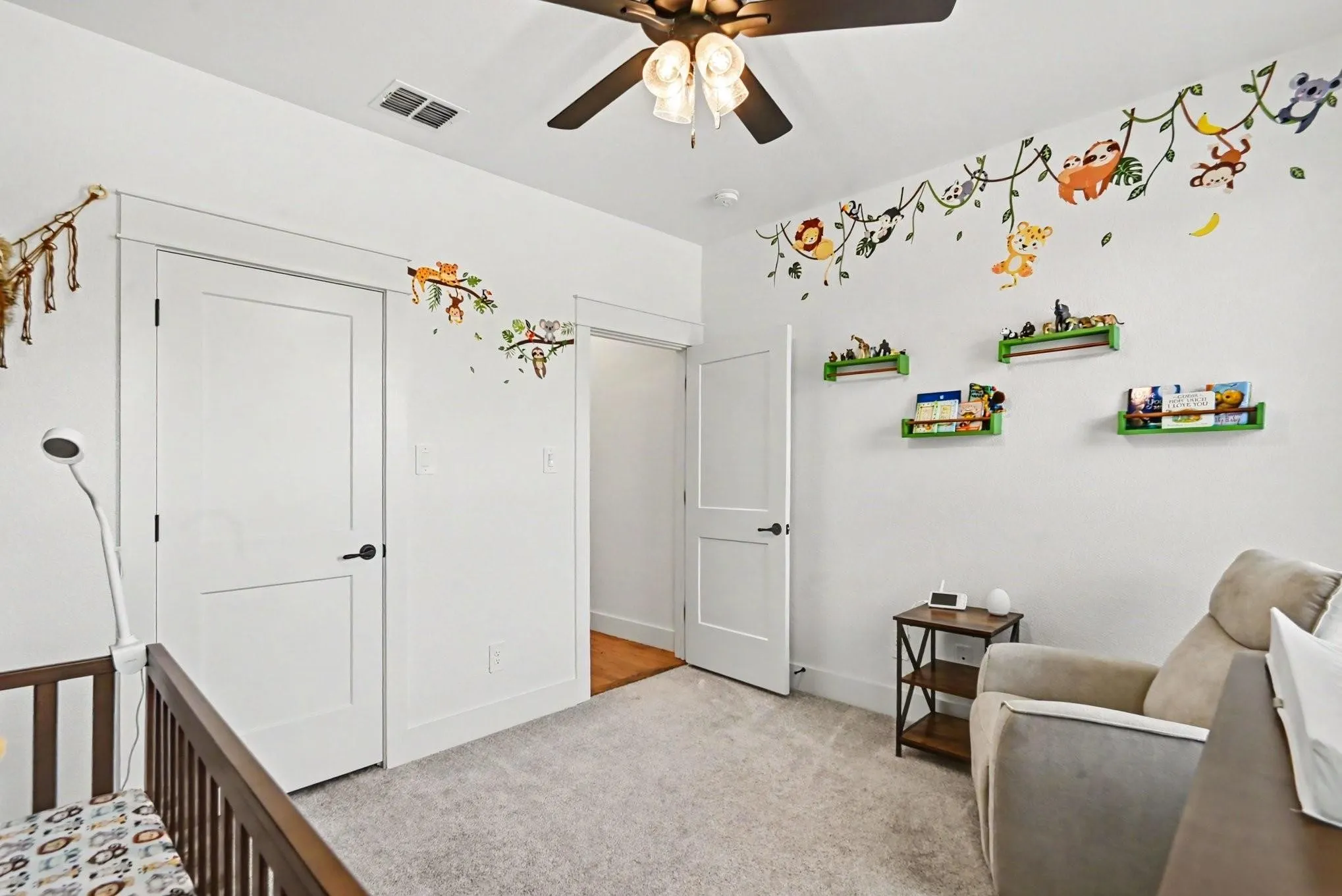 Single Family Residence For Sale in Parker County , 606 Central Road, Weatherford, Texas 76088, 3 Bedroom, 3 Bathroom, 2 Garage spaces, 2,162 Sqft, built in 2022, mls#21350657, Real Estate Agent in Weatherford, Homes For Sale in Parker county, Homes For Sale in Weatherford, Realtor in Weatherford Texas, Real Estate Brokerage Independent Realty Texas, Luminita Cordes Realtor