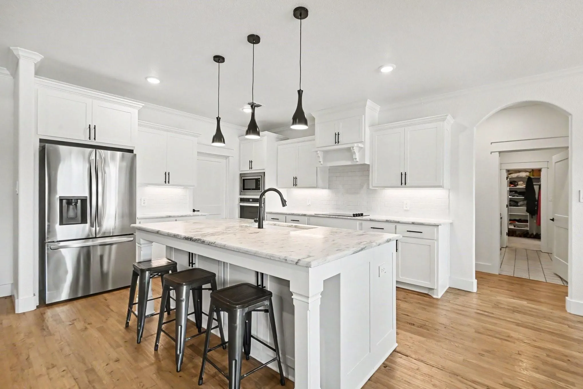 Single Family Residence For Sale in Parker County , 606 Central Road, Weatherford, Texas 76088, 3 Bedroom, 3 Bathroom, 2 Garage spaces, 2,162 Sqft, built in 2022, mls#21350657, Real Estate Agent in Weatherford, Homes For Sale in Parker county, Homes For Sale in Weatherford, Realtor in Weatherford Texas, Real Estate Brokerage Independent Realty Texas, Luminita Cordes Realtor