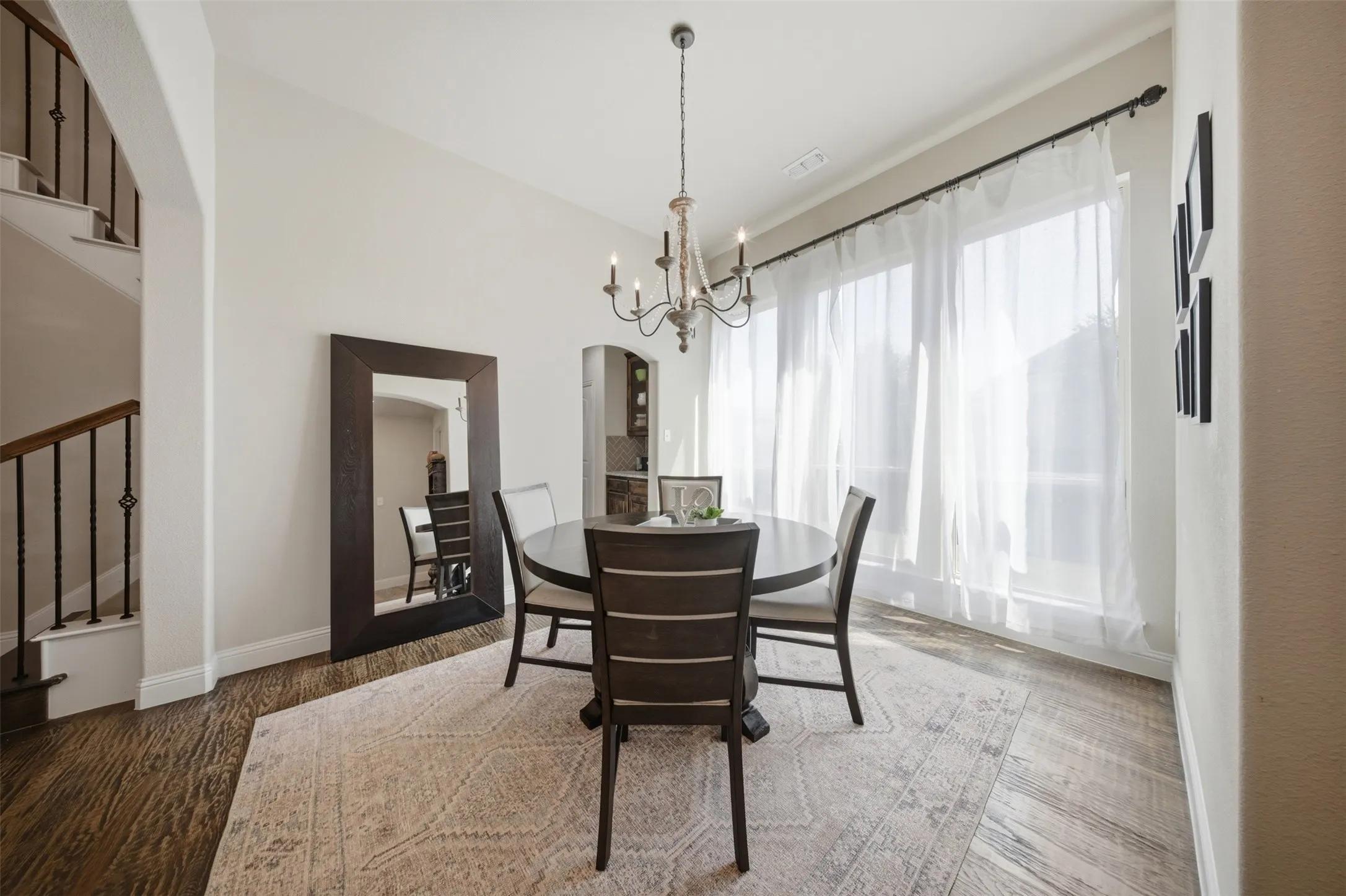 Single Family Residence For Sale in Collin County , 3703 Wagon Wheel Way, Celina, Texas 75009, 4 Bedroom, 4 Bathroom, 2 Garage spaces, 3,415 Sqft, built in 2014, mls#21349656, Real Estate Agent in Celina, Homes For Sale in Collin county, Homes For Sale in Celina, Realtor in Celina Texas, Real Estate Brokerage Independent Realty Texas, Luminita Cordes Realtor