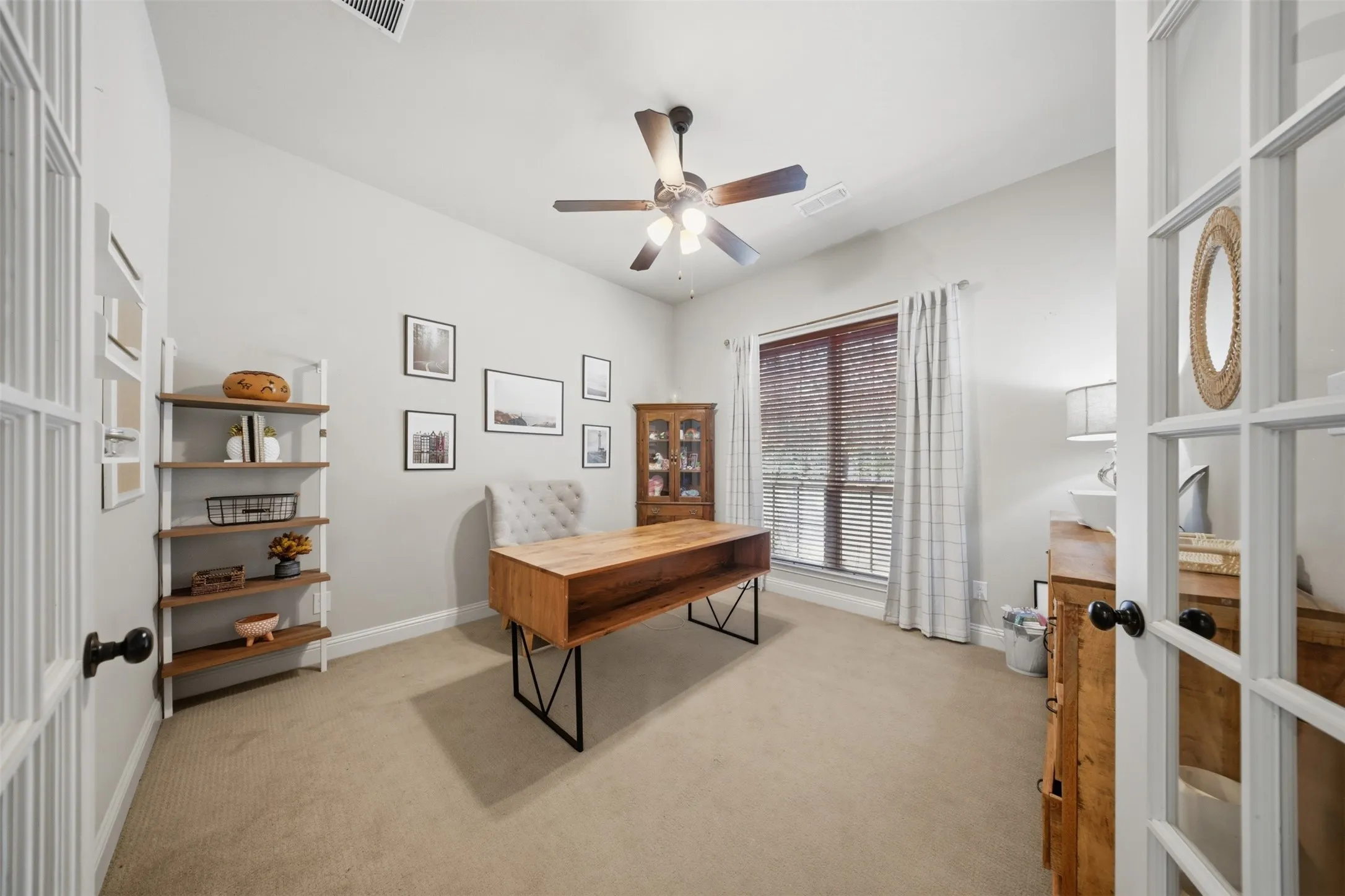 Single Family Residence For Sale in Collin County , 3703 Wagon Wheel Way, Celina, Texas 75009, 4 Bedroom, 4 Bathroom, 2 Garage spaces, 3,415 Sqft, built in 2014, mls#21349656, Real Estate Agent in Celina, Homes For Sale in Collin county, Homes For Sale in Celina, Realtor in Celina Texas, Real Estate Brokerage Independent Realty Texas, Luminita Cordes Realtor