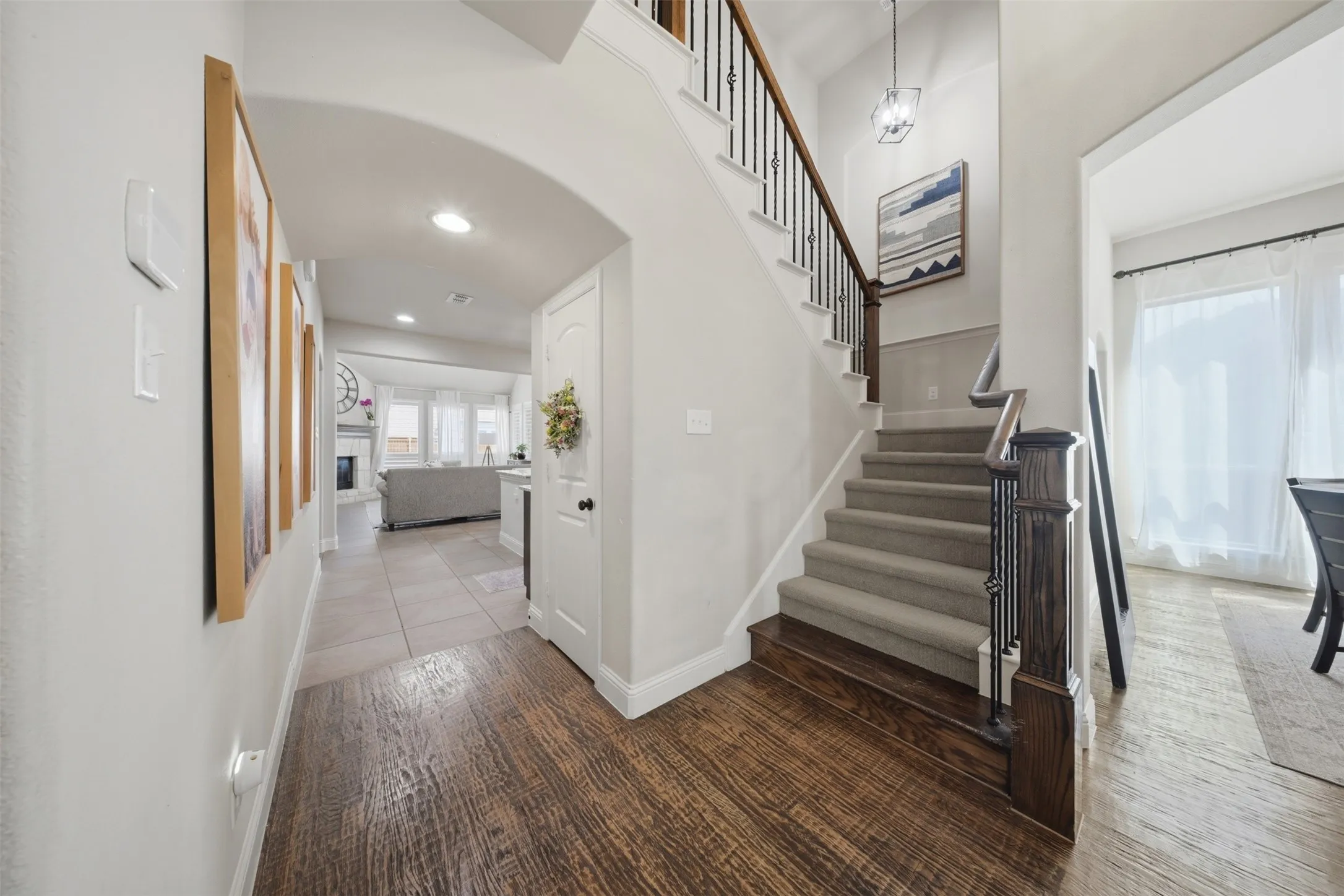 Single Family Residence For Sale in Collin County , 3703 Wagon Wheel Way, Celina, Texas 75009, 4 Bedroom, 4 Bathroom, 2 Garage spaces, 3,415 Sqft, built in 2014, mls#21349656, Real Estate Agent in Celina, Homes For Sale in Collin county, Homes For Sale in Celina, Realtor in Celina Texas, Real Estate Brokerage Independent Realty Texas, Luminita Cordes Realtor