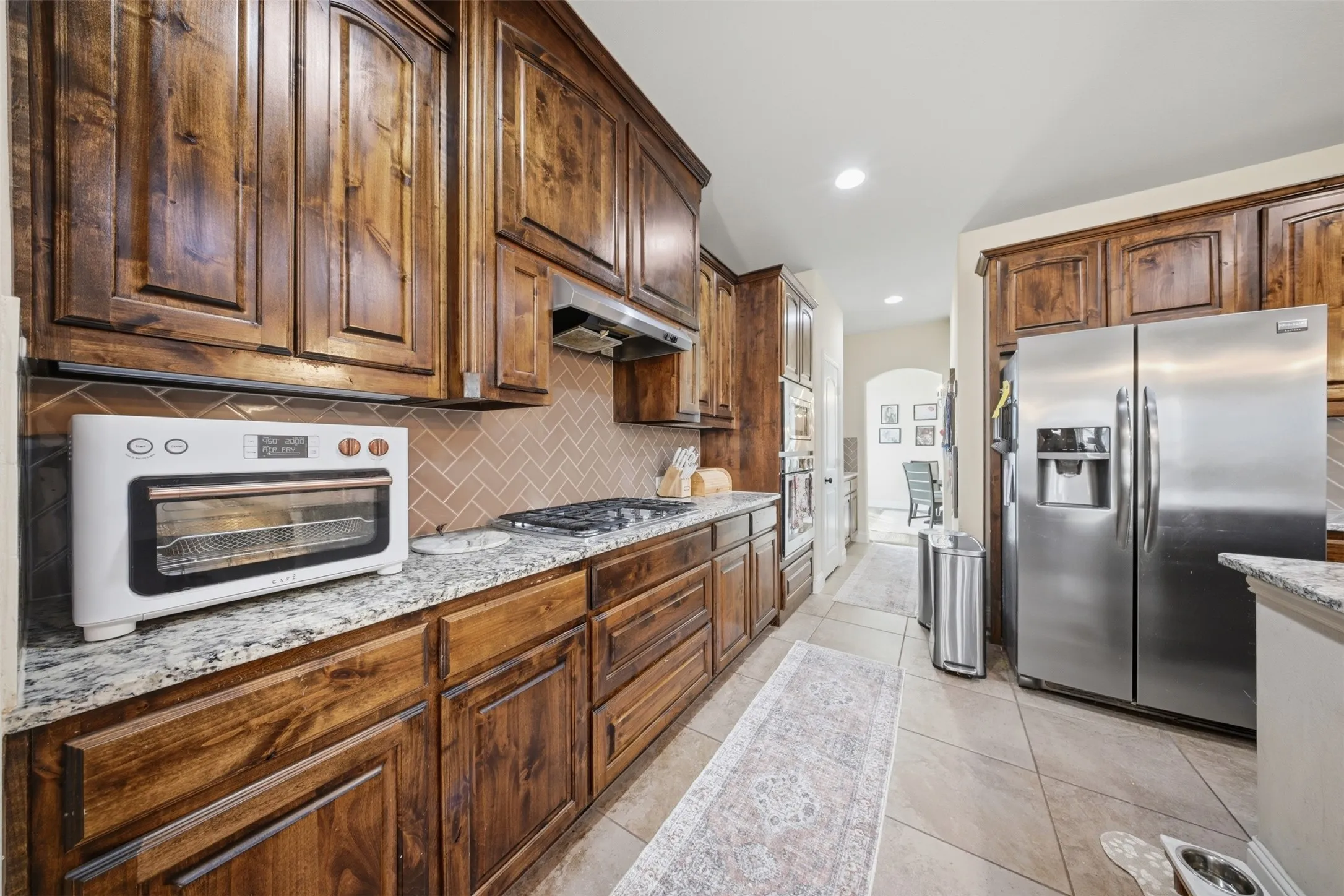 Single Family Residence For Sale in Collin County , 3703 Wagon Wheel Way, Celina, Texas 75009, 4 Bedroom, 4 Bathroom, 2 Garage spaces, 3,415 Sqft, built in 2014, mls#21349656, Real Estate Agent in Celina, Homes For Sale in Collin county, Homes For Sale in Celina, Realtor in Celina Texas, Real Estate Brokerage Independent Realty Texas, Luminita Cordes Realtor