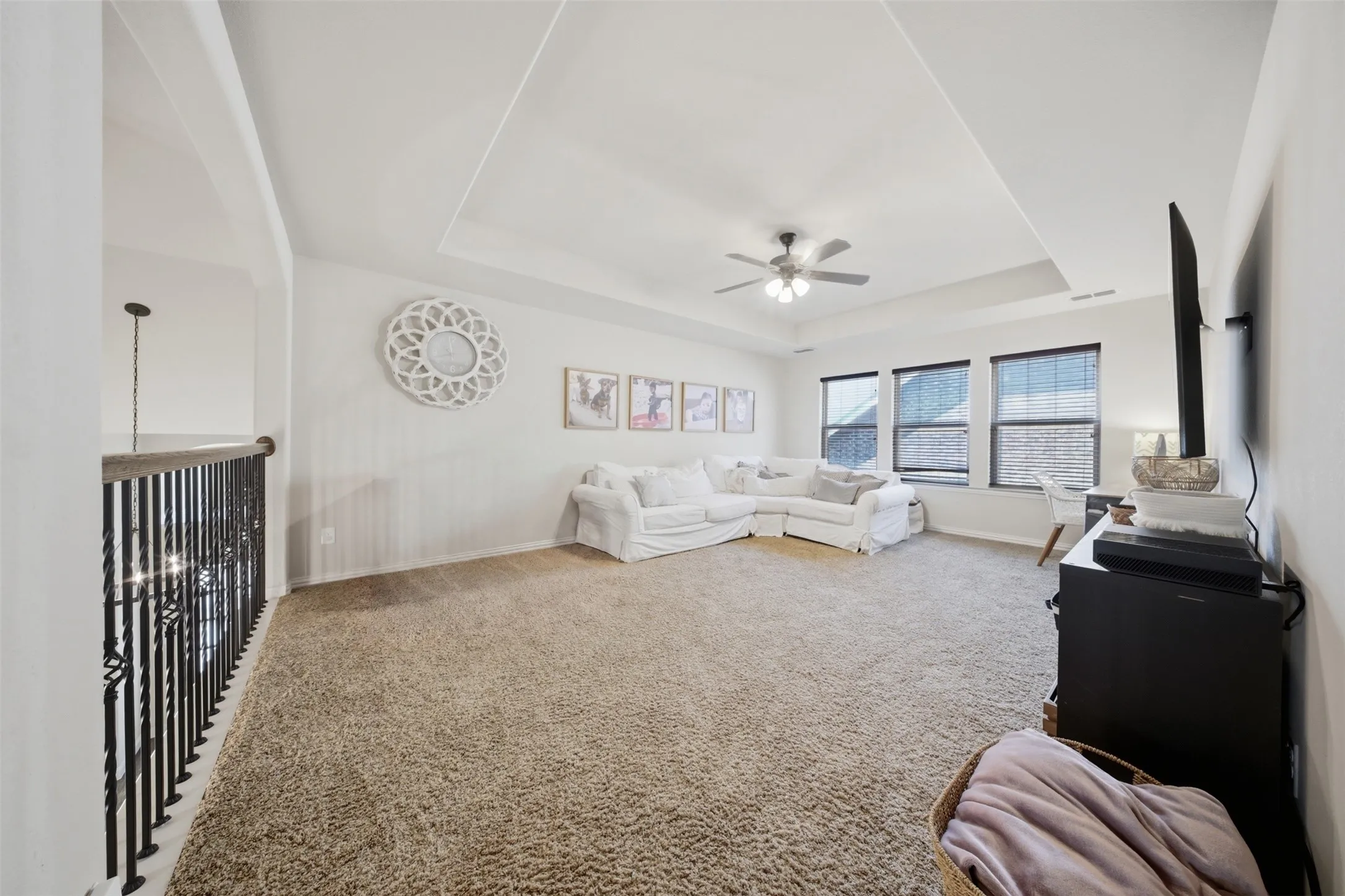 Single Family Residence For Sale in Collin County , 3703 Wagon Wheel Way, Celina, Texas 75009, 4 Bedroom, 4 Bathroom, 2 Garage spaces, 3,415 Sqft, built in 2014, mls#21349656, Real Estate Agent in Celina, Homes For Sale in Collin county, Homes For Sale in Celina, Realtor in Celina Texas, Real Estate Brokerage Independent Realty Texas, Luminita Cordes Realtor