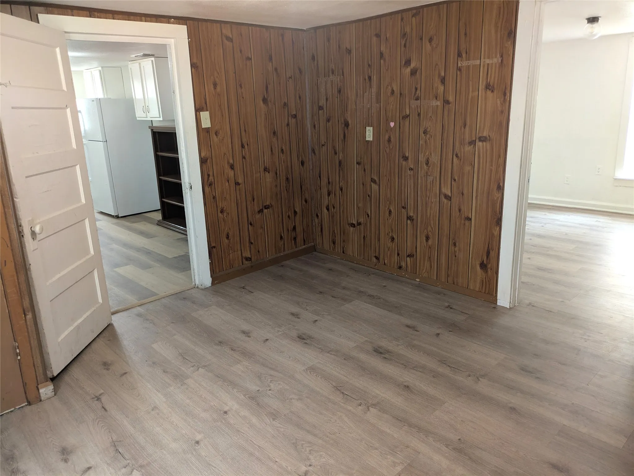 Single Family Residence For Rent in Denton County , 411 S Bradshaw Street, Denton, Texas 76205, 3 Bedroom, 1 Bathroom, Garage spaces, 1,056 Sqft, built in 1959, mls#21350700, Real Estate Agent in Denton, Homes For Rent in Denton county, Homes For Rent in Denton, Realtor in Denton Texas, Real Estate Brokerage Independent Realty Texas, Luminita Cordes Realtor