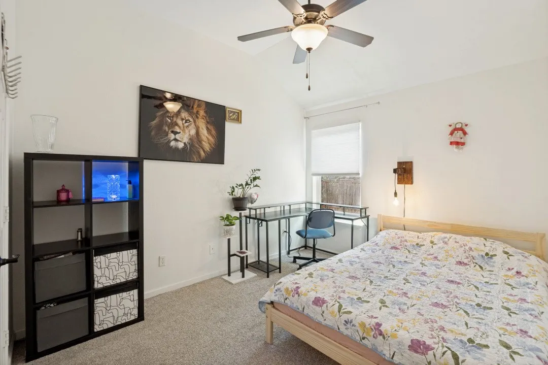 Single Family Residence For Sale in Denton County , 1400 Rancho Dominguez Road, Corinth, Texas 76210, 3 Bedroom, 2 Bathroom, 2 Garage spaces, 1,551 Sqft, built in 2001, mls#21350875, Real Estate Agent in Corinth, Homes For Sale in Denton county, Homes For Sale in Corinth, Realtor in Corinth Texas, Real Estate Brokerage Independent Realty Texas, Luminita Cordes Realtor