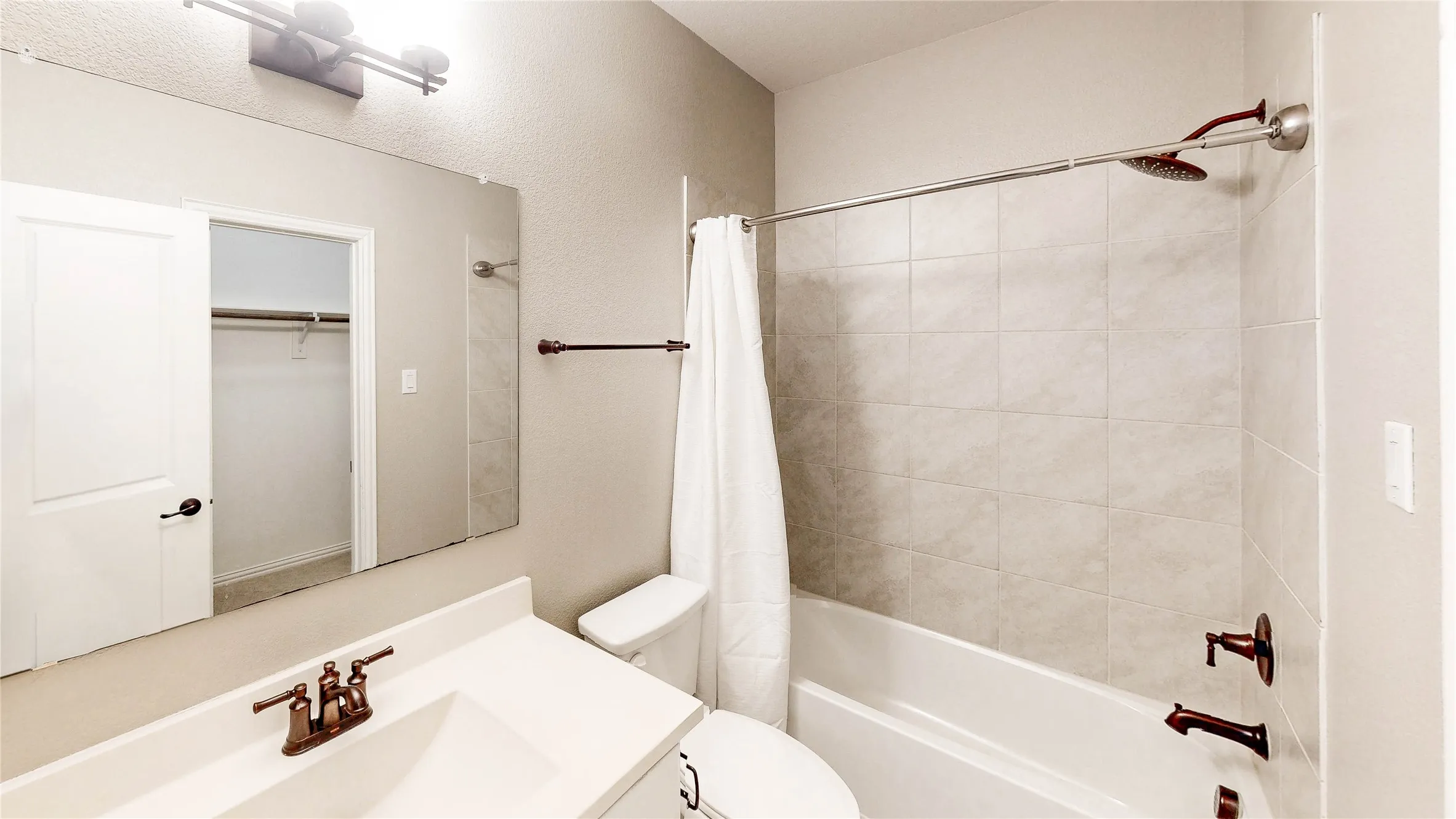 Single Family Residence For Sale in Denton County , 3700 Water Mill Way, Northlake, Texas 76226, 4 Bedroom, 4 Bathroom, 2 Garage spaces, 2,685 Sqft, built in 2020, mls#21350862, Real Estate Agent in Northlake, Homes For Sale in Denton county, Homes For Sale in Northlake, Realtor in Northlake Texas, Real Estate Brokerage Independent Realty Texas, Luminita Cordes Realtor