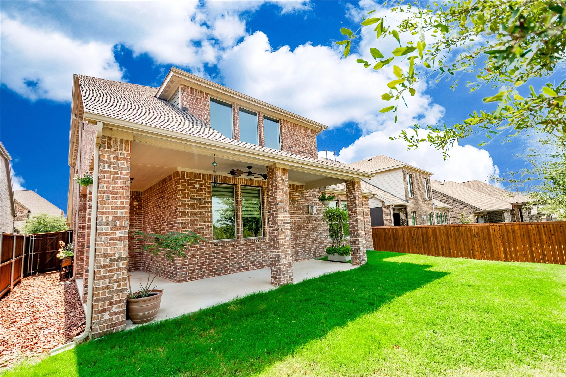 Single Family Residence For Sale in Denton County , 3700 Water Mill Way, Northlake, Texas 76226, 4 Bedroom, 4 Bathroom, 2 Garage spaces, 2,685 Sqft, built in 2020, mls#21350862, Real Estate Agent in Northlake, Homes For Sale in Denton county, Homes For Sale in Northlake, Realtor in Northlake Texas, Real Estate Brokerage Independent Realty Texas, Luminita Cordes Realtor