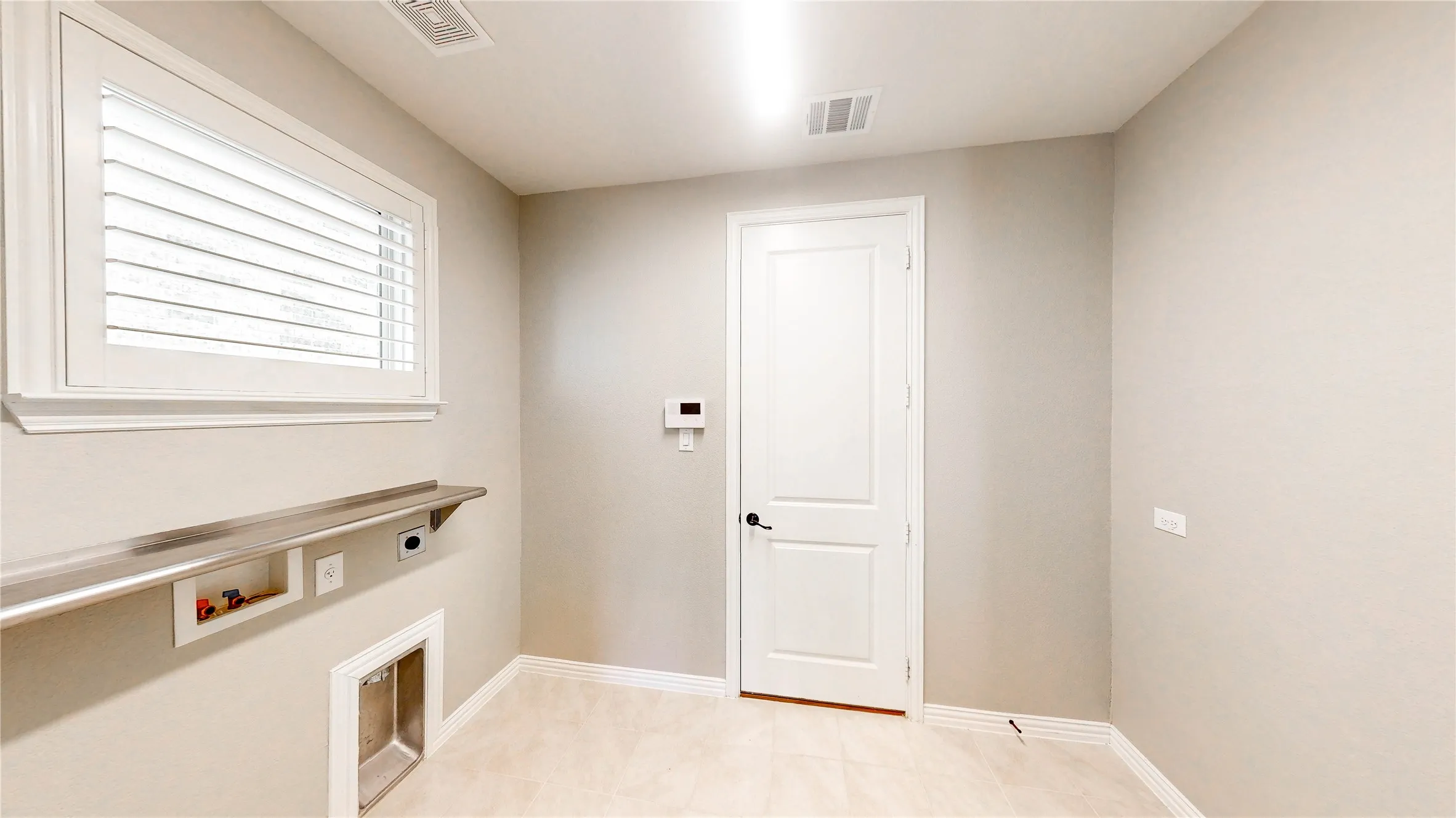 Single Family Residence For Sale in Denton County , 3700 Water Mill Way, Northlake, Texas 76226, 4 Bedroom, 4 Bathroom, 2 Garage spaces, 2,685 Sqft, built in 2020, mls#21350862, Real Estate Agent in Northlake, Homes For Sale in Denton county, Homes For Sale in Northlake, Realtor in Northlake Texas, Real Estate Brokerage Independent Realty Texas, Luminita Cordes Realtor