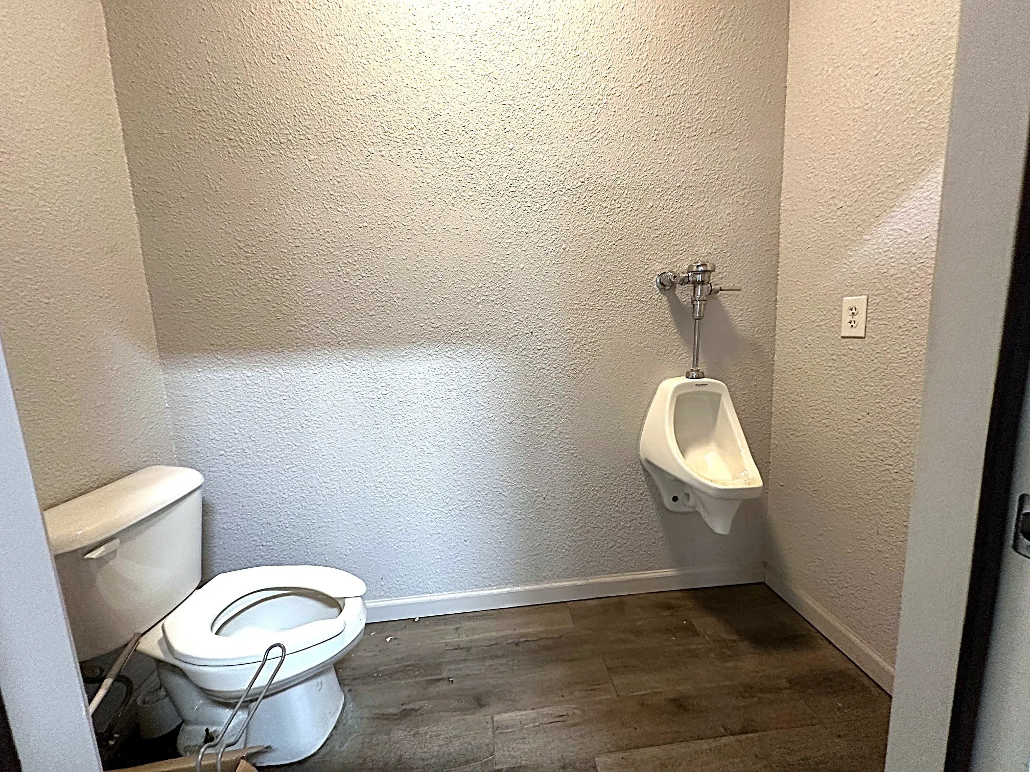 Warehouse For Sale in Grayson County , 6585 N FM 1417 A, Denison, Texas 75020, 0, 0, Garage spaces, 0 Sqft, built in 2022, mls#21350877, Real Estate Agent in Denison, Homes For Sale in Grayson county, Homes For Sale in Denison, Realtor in Denison Texas, Real Estate Brokerage Independent Realty Texas, Luminita Cordes Realtor