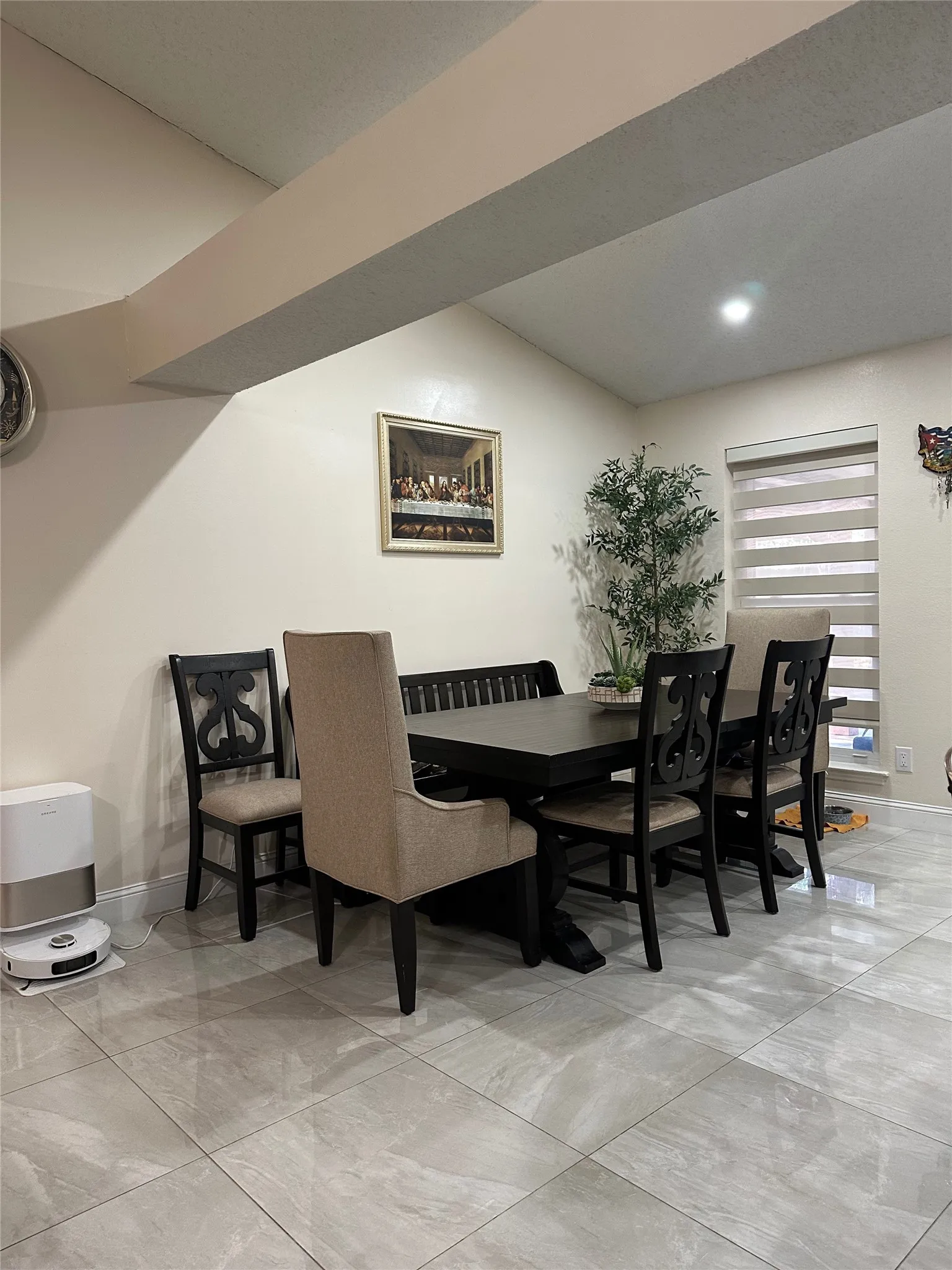 Single Family Residence For Rent in Tarrant County , 6217 Firebird Drive, Watauga, Texas 76148, 3 Bedroom, 2 Bathroom, 2 Garage spaces, 1,507 Sqft, built in 1988, mls#21348941, Real Estate Agent in Watauga, Homes For Rent in Tarrant county, Homes For Rent in Watauga, Realtor in Watauga Texas, Real Estate Brokerage Independent Realty Texas, Luminita Cordes Realtor