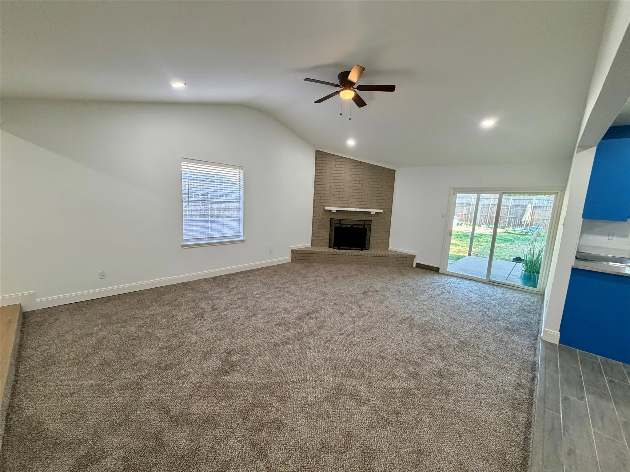 Single Family Residence For Sale in Tarrant County , 1808 Bolingbroke Place, Fort Worth, Texas 76140, 4 Bedroom, 2 Bathroom, 2 Garage spaces, 1,738 Sqft, built in 1972, mls#21342029, Real Estate Agent in Fort Worth, Homes For Sale in Tarrant county, Homes For Sale in Fort Worth, Realtor in Fort Worth Texas, Real Estate Brokerage Independent Realty Texas, Luminita Cordes Realtor