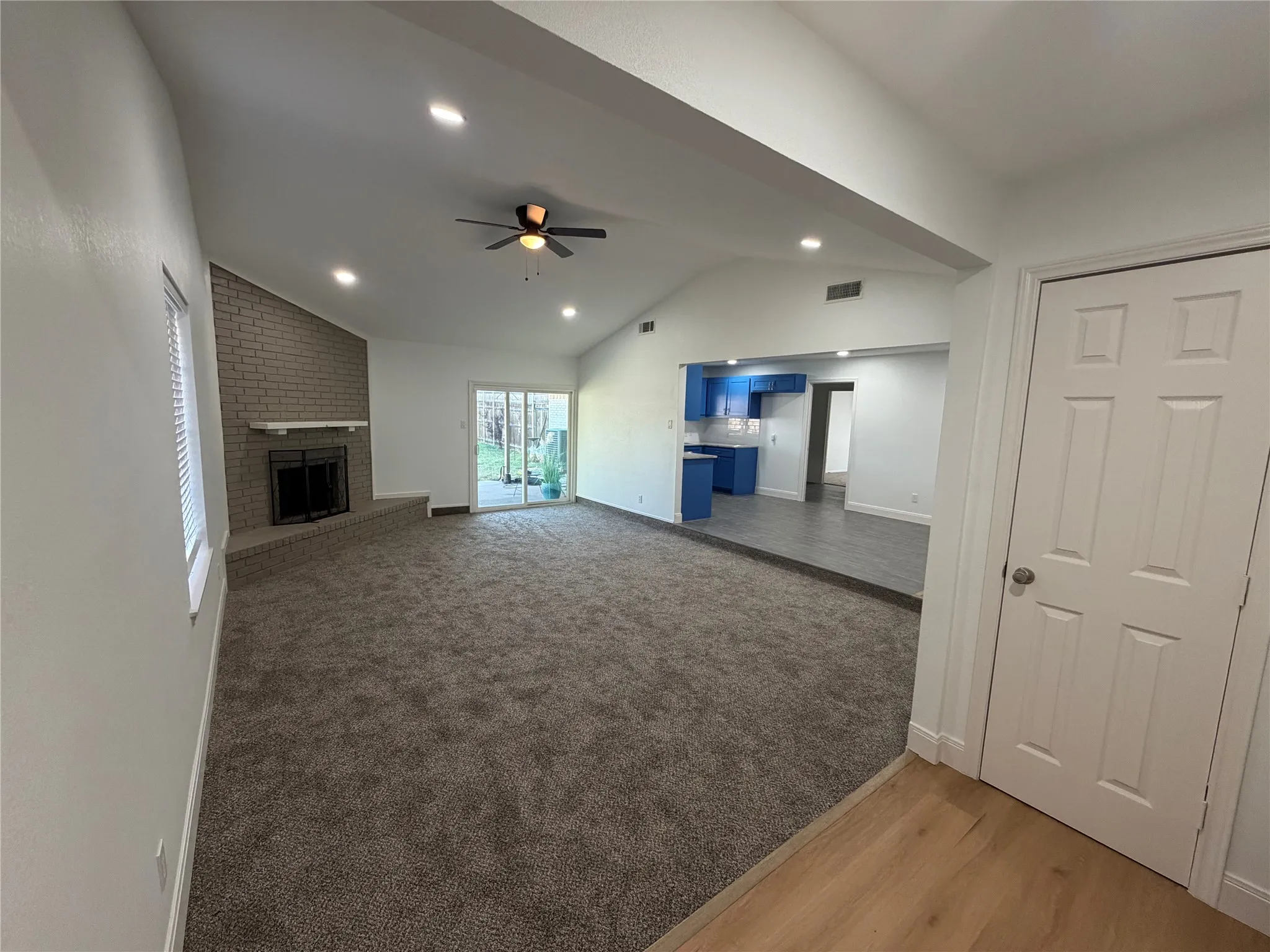 Single Family Residence For Sale in Tarrant County , 1808 Bolingbroke Place, Fort Worth, Texas 76140, 4 Bedroom, 2 Bathroom, 2 Garage spaces, 1,738 Sqft, built in 1972, mls#21342029, Real Estate Agent in Fort Worth, Homes For Sale in Tarrant county, Homes For Sale in Fort Worth, Realtor in Fort Worth Texas, Real Estate Brokerage Independent Realty Texas, Luminita Cordes Realtor