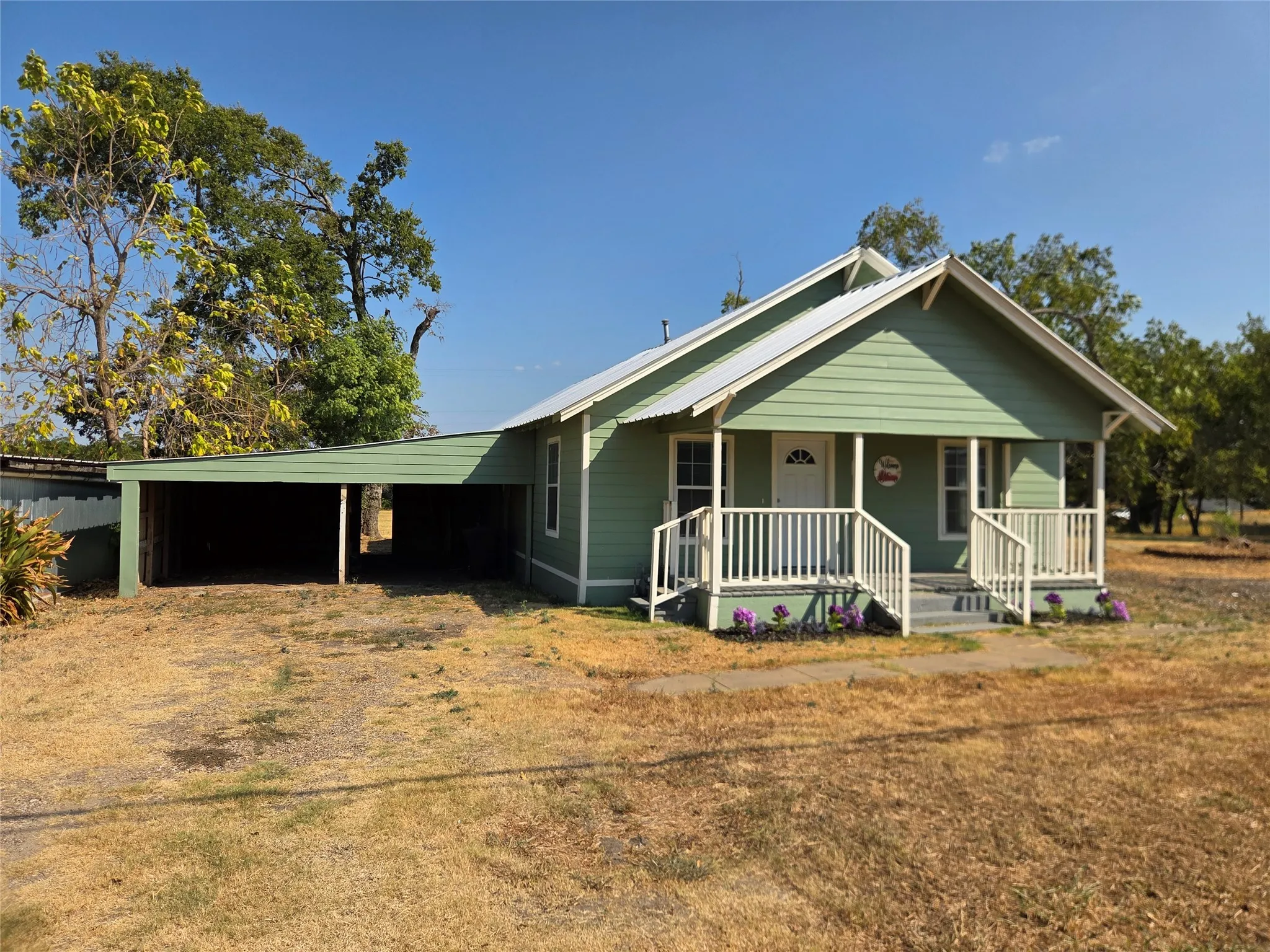 Single Family Residence For Sale in Fannin County , 601 Tx-56, Windom, Texas 75492, 3 Bedroom, 2 Bathroom, Garage spaces, 1,688 Sqft, built in 2023, mls#21344088, Real Estate Agent in Windom, Homes For Sale in Fannin county, Homes For Sale in Windom, Realtor in Windom Texas, Real Estate Brokerage Independent Realty Texas, Luminita Cordes Realtor