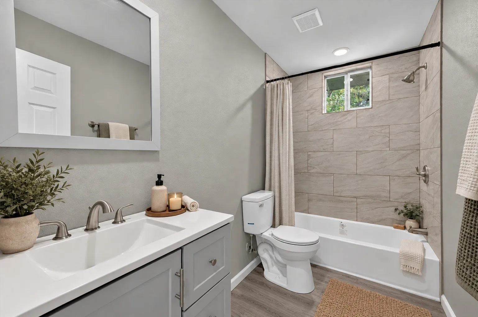 Single Family Residence For Sale in Fannin County , 601 Tx-56, Windom, Texas 75492, 3 Bedroom, 2 Bathroom, Garage spaces, 1,688 Sqft, built in 2023, mls#21344088, Real Estate Agent in Windom, Homes For Sale in Fannin county, Homes For Sale in Windom, Realtor in Windom Texas, Real Estate Brokerage Independent Realty Texas, Luminita Cordes Realtor