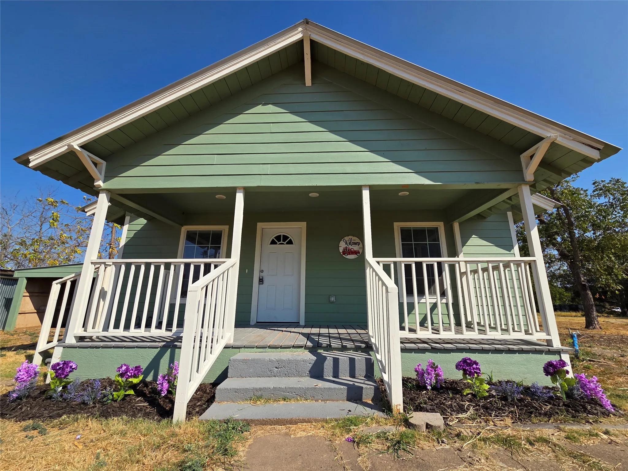 Single Family Residence For Sale in Fannin County , 601 Tx-56, Windom, Texas 75492, 3 Bedroom, 2 Bathroom, Garage spaces, 1,688 Sqft, built in 2023, mls#21344088, Real Estate Agent in Windom, Homes For Sale in Fannin county, Homes For Sale in Windom, Realtor in Windom Texas, Real Estate Brokerage Independent Realty Texas, Luminita Cordes Realtor