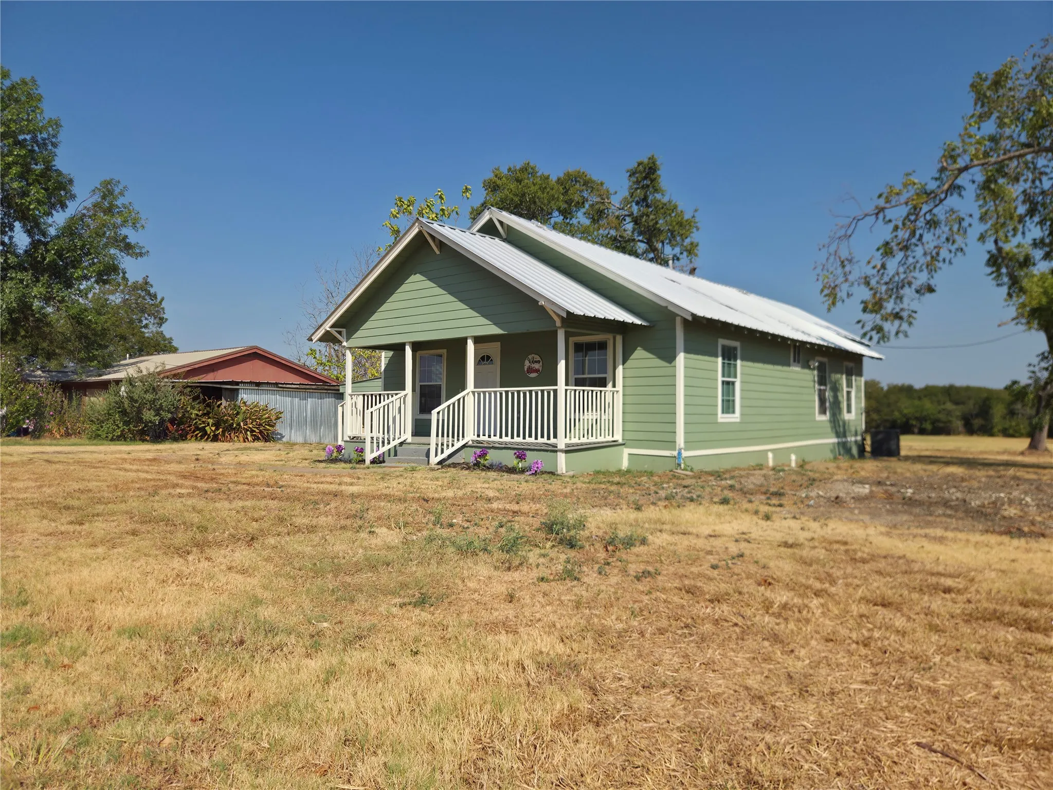 Single Family Residence For Sale in Fannin County , 601 Tx-56, Windom, Texas 75492, 3 Bedroom, 2 Bathroom, Garage spaces, 1,688 Sqft, built in 2023, mls#21344088, Real Estate Agent in Windom, Homes For Sale in Fannin county, Homes For Sale in Windom, Realtor in Windom Texas, Real Estate Brokerage Independent Realty Texas, Luminita Cordes Realtor