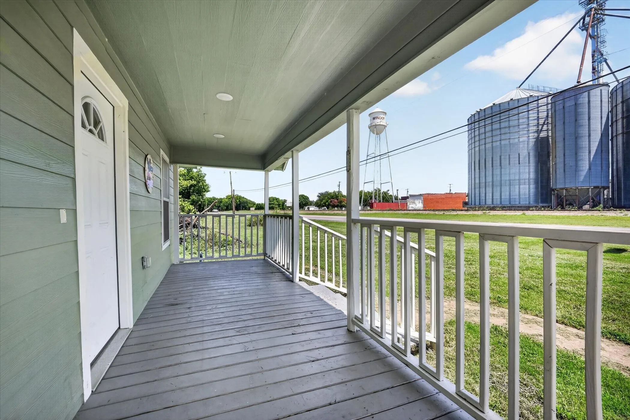 Single Family Residence For Sale in Fannin County , 601 Tx-56, Windom, Texas 75492, 3 Bedroom, 2 Bathroom, Garage spaces, 1,688 Sqft, built in 2023, mls#21344088, Real Estate Agent in Windom, Homes For Sale in Fannin county, Homes For Sale in Windom, Realtor in Windom Texas, Real Estate Brokerage Independent Realty Texas, Luminita Cordes Realtor