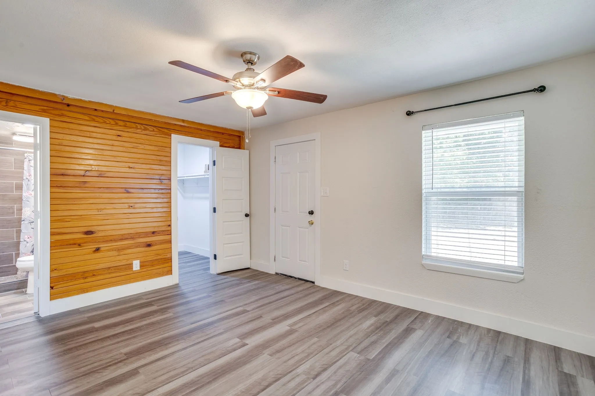 Single Family Residence For Sale in Dallas County , 502 N Delaware Street, Irving, Texas 75061, 3 Bedroom, 2 Bathroom, Garage spaces, 1,048 Sqft, built in 1950, mls#21350890, Real Estate Agent in Irving, Homes For Sale in Dallas county, Homes For Sale in Irving, Realtor in Irving Texas, Real Estate Brokerage Independent Realty Texas, Luminita Cordes Realtor