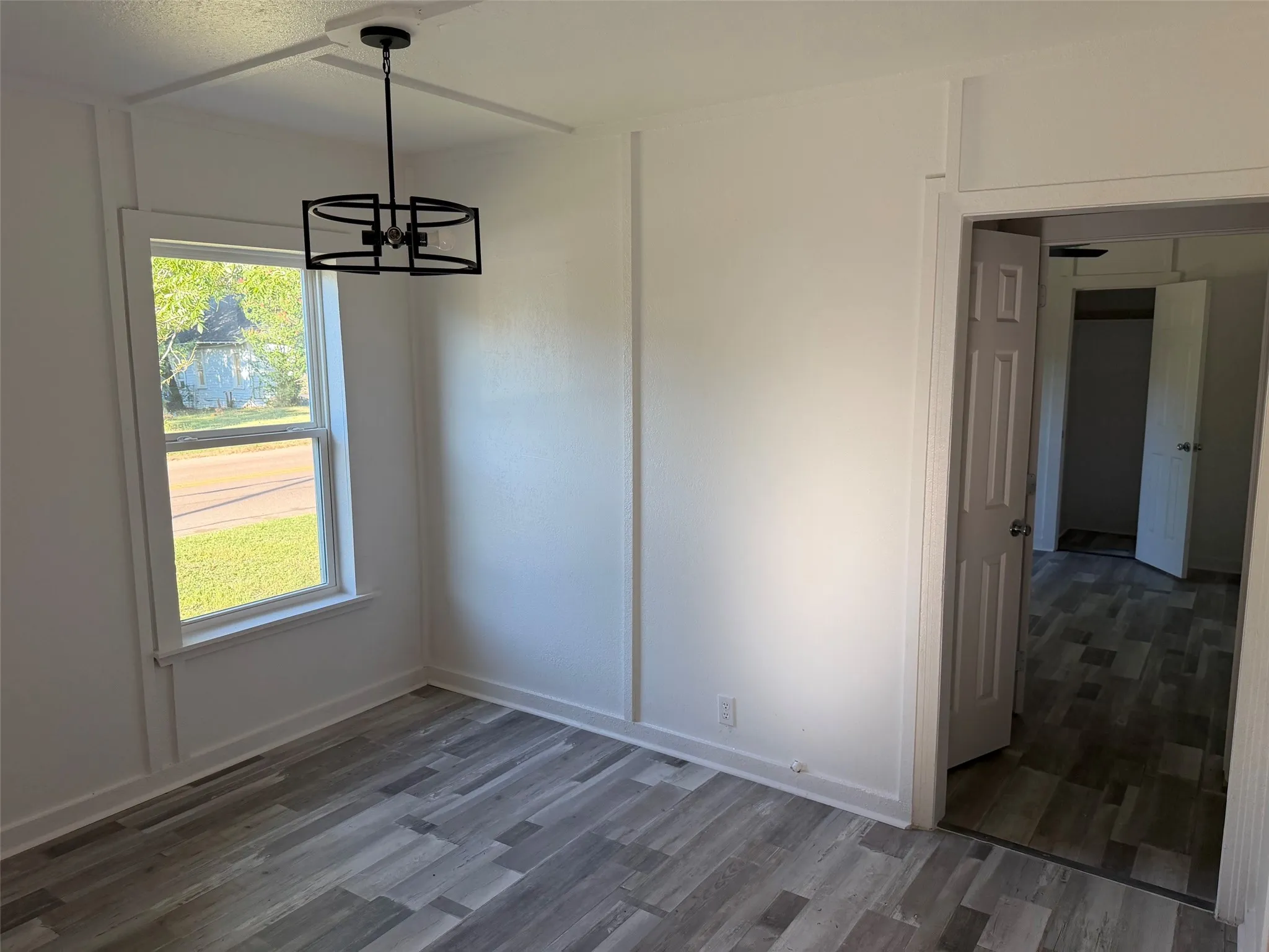 Single Family Residence For Sale in Limestone County , 506 W Trinity Street, Groesbeck, Texas 76642, 2 Bedrooms, 1 Bathroom, Garage spaces, 888 Sqft, built in 1978, Price $139,500, mls#21335226, Real Estate Agent in Groesbeck, Homes For Sale in Limestone county, Homes For Sale in Groesbeck, Realtor in Groesbeck Texas, Real Estate Brokerage Independent Realty Texas, Luminita Cordes Realtor