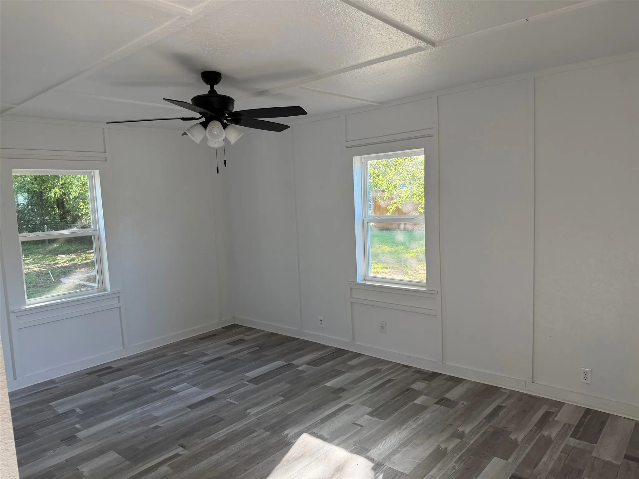 Single Family Residence For Sale in Limestone County , 506 W Trinity Street, Groesbeck, Texas 76642, 2 Bedrooms, 1 Bathroom, Garage spaces, 888 Sqft, built in 1978, Price $139,500, mls#21335226, Real Estate Agent in Groesbeck, Homes For Sale in Limestone county, Homes For Sale in Groesbeck, Realtor in Groesbeck Texas, Real Estate Brokerage Independent Realty Texas, Luminita Cordes Realtor