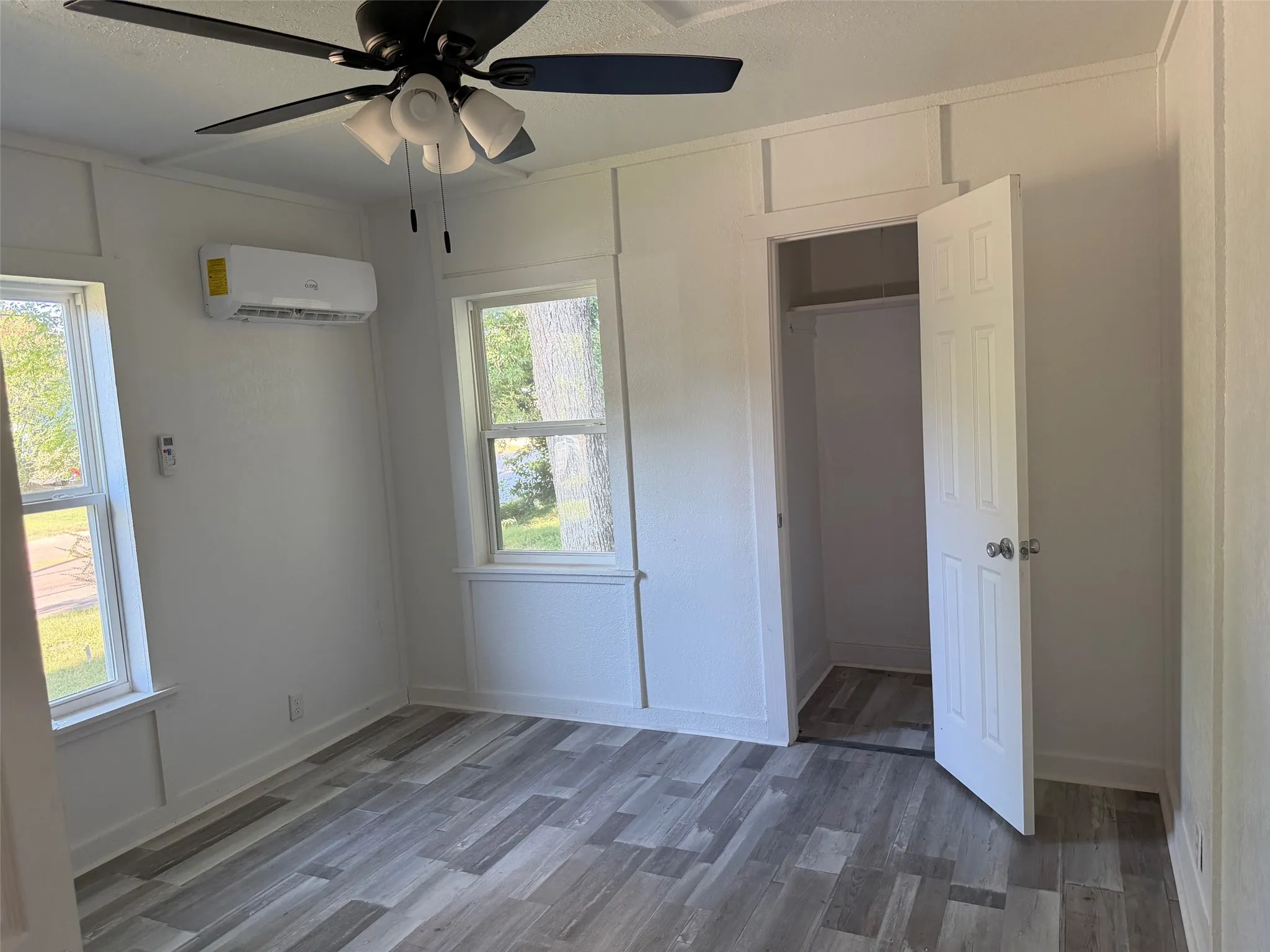 Single Family Residence For Sale in Limestone County , 506 W Trinity Street, Groesbeck, Texas 76642, 2 Bedrooms, 1 Bathroom, Garage spaces, 888 Sqft, built in 1978, Price $139,500, mls#21335226, Real Estate Agent in Groesbeck, Homes For Sale in Limestone county, Homes For Sale in Groesbeck, Realtor in Groesbeck Texas, Real Estate Brokerage Independent Realty Texas, Luminita Cordes Realtor
