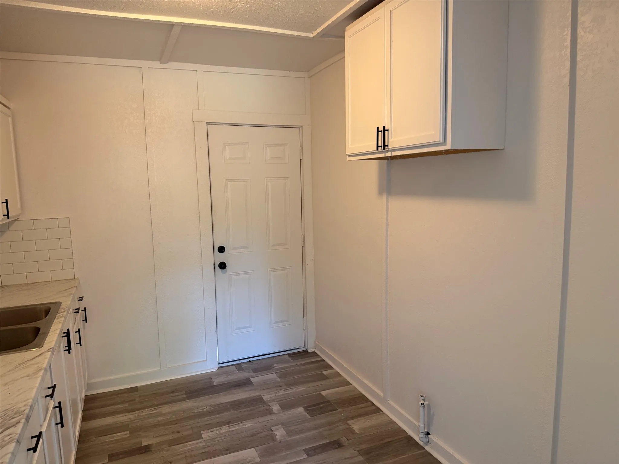 Single Family Residence For Sale in Limestone County , 506 W Trinity Street, Groesbeck, Texas 76642, 2 Bedrooms, 1 Bathroom, Garage spaces, 888 Sqft, built in 1978, Price $139,500, mls#21335226, Real Estate Agent in Groesbeck, Homes For Sale in Limestone county, Homes For Sale in Groesbeck, Realtor in Groesbeck Texas, Real Estate Brokerage Independent Realty Texas, Luminita Cordes Realtor