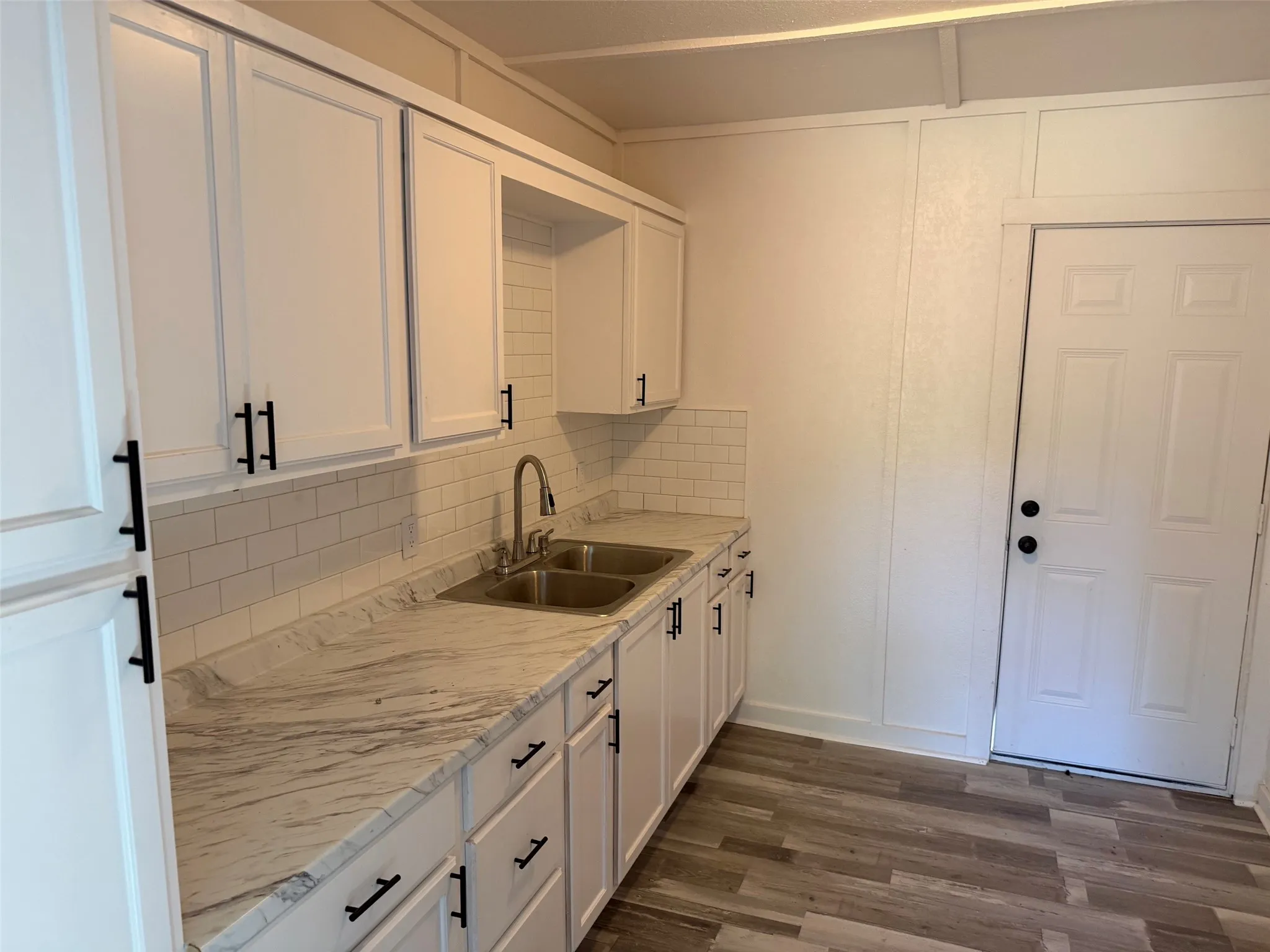 Single Family Residence For Sale in Limestone County , 506 W Trinity Street, Groesbeck, Texas 76642, 2 Bedrooms, 1 Bathroom, Garage spaces, 888 Sqft, built in 1978, Price $139,500, mls#21335226, Real Estate Agent in Groesbeck, Homes For Sale in Limestone county, Homes For Sale in Groesbeck, Realtor in Groesbeck Texas, Real Estate Brokerage Independent Realty Texas, Luminita Cordes Realtor